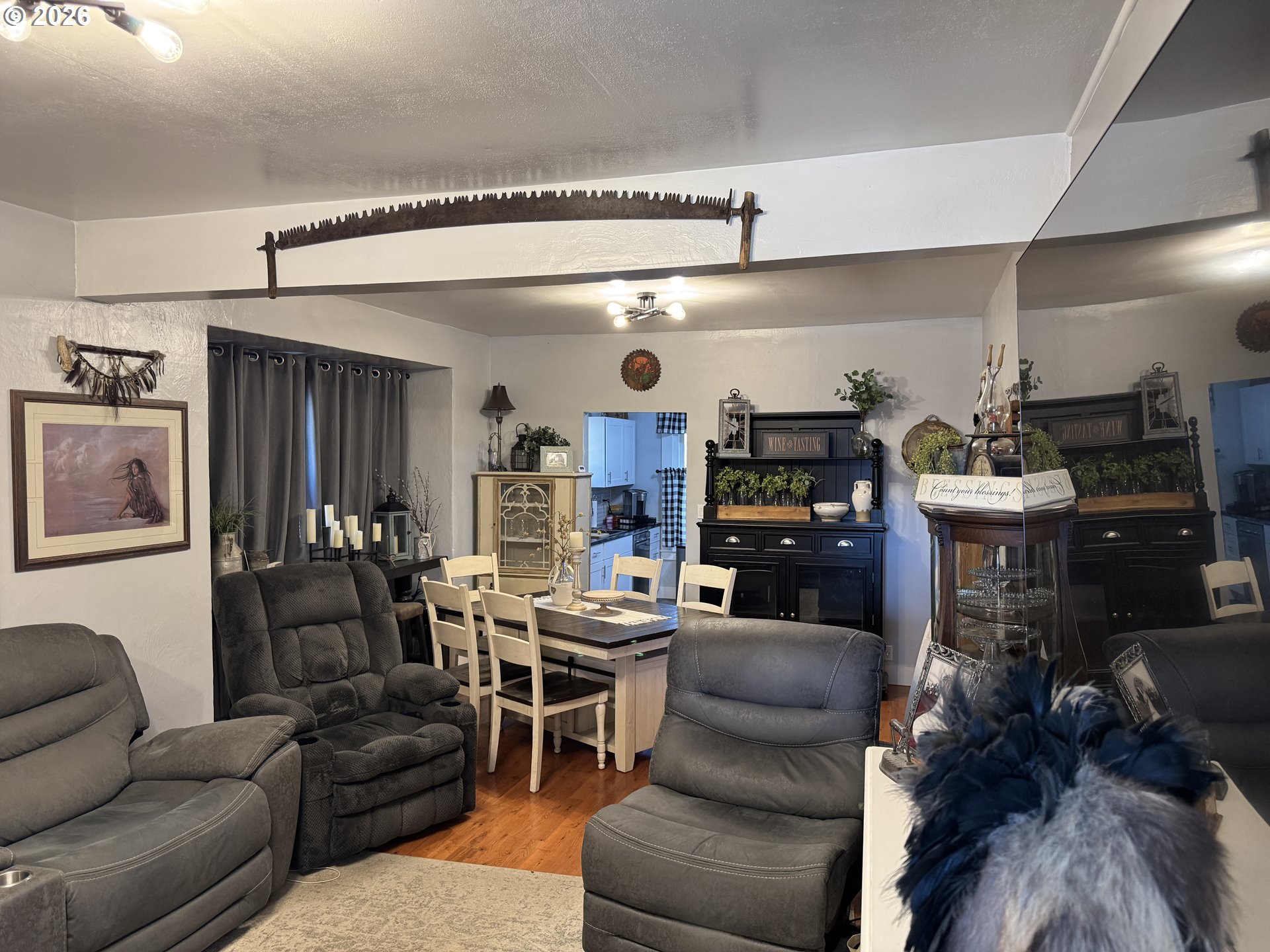 221 E Court St Property Photo 6