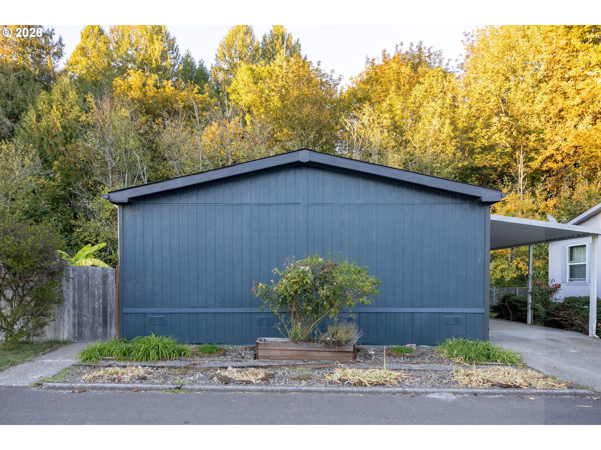 17957 S COUNTRY VILLAGE DR Property Photo 1