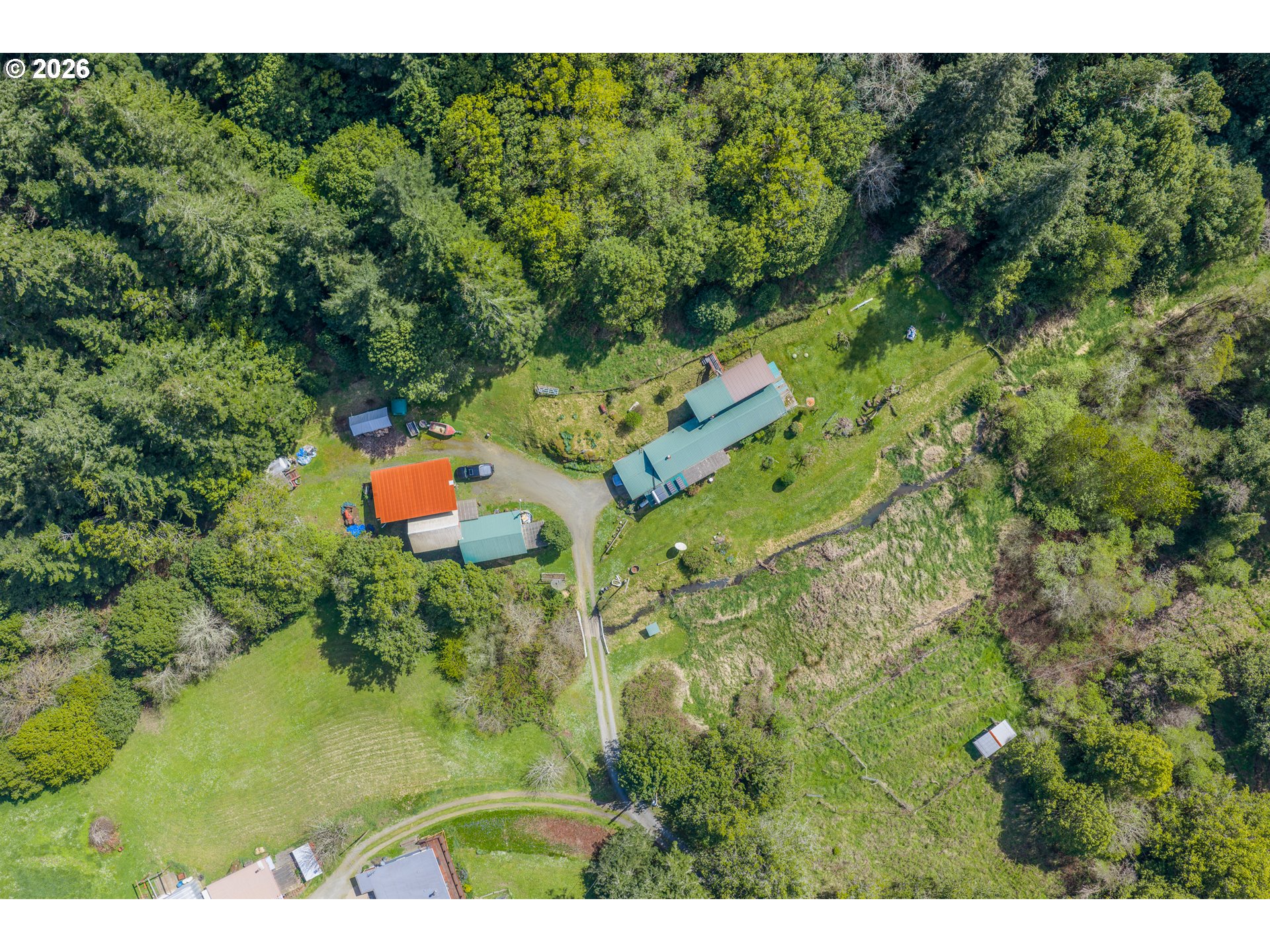 55395 Glen Aiken Creek Rd Property Photo 3