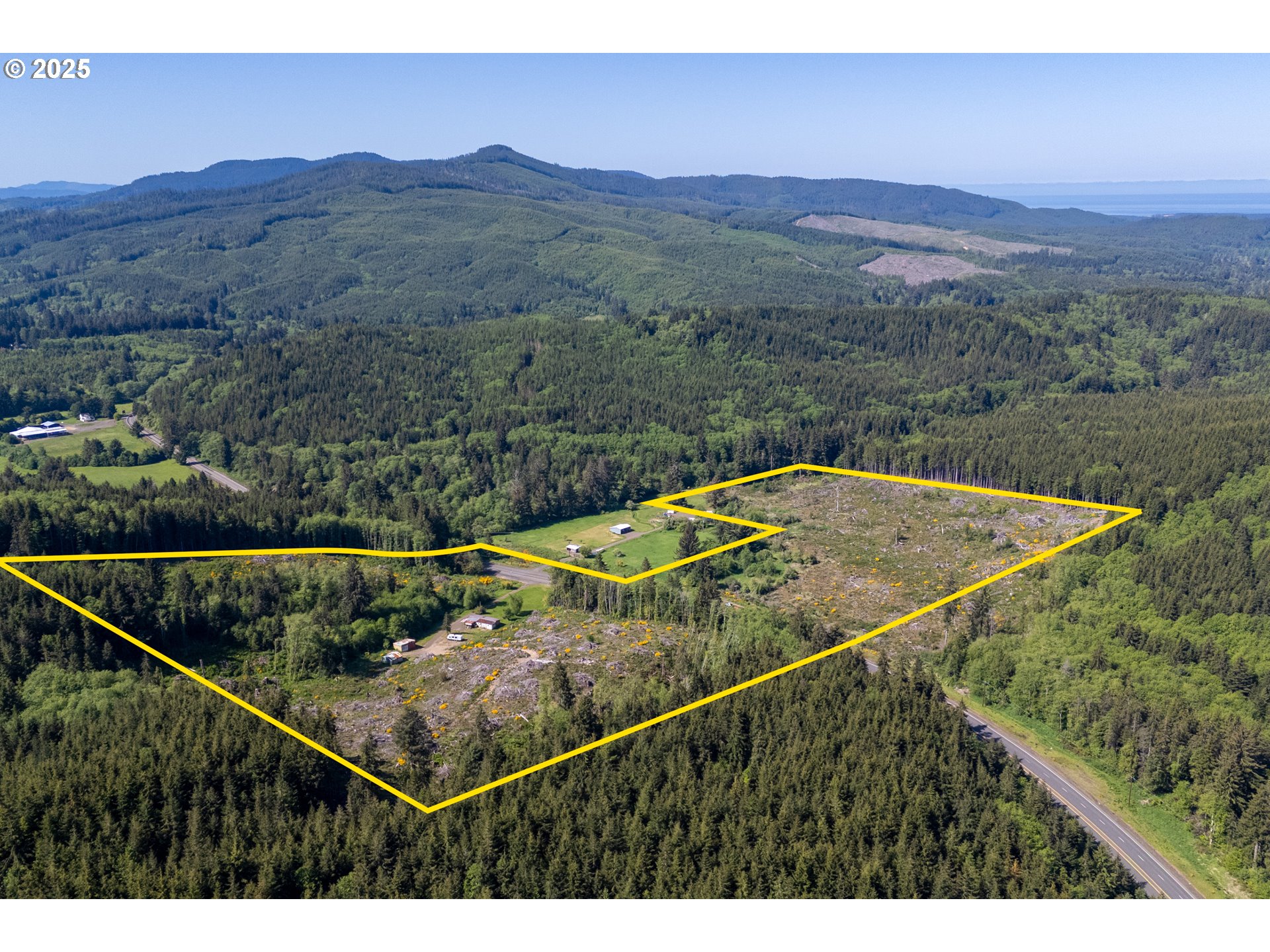 16915 S Highway 101 Property Photo 3