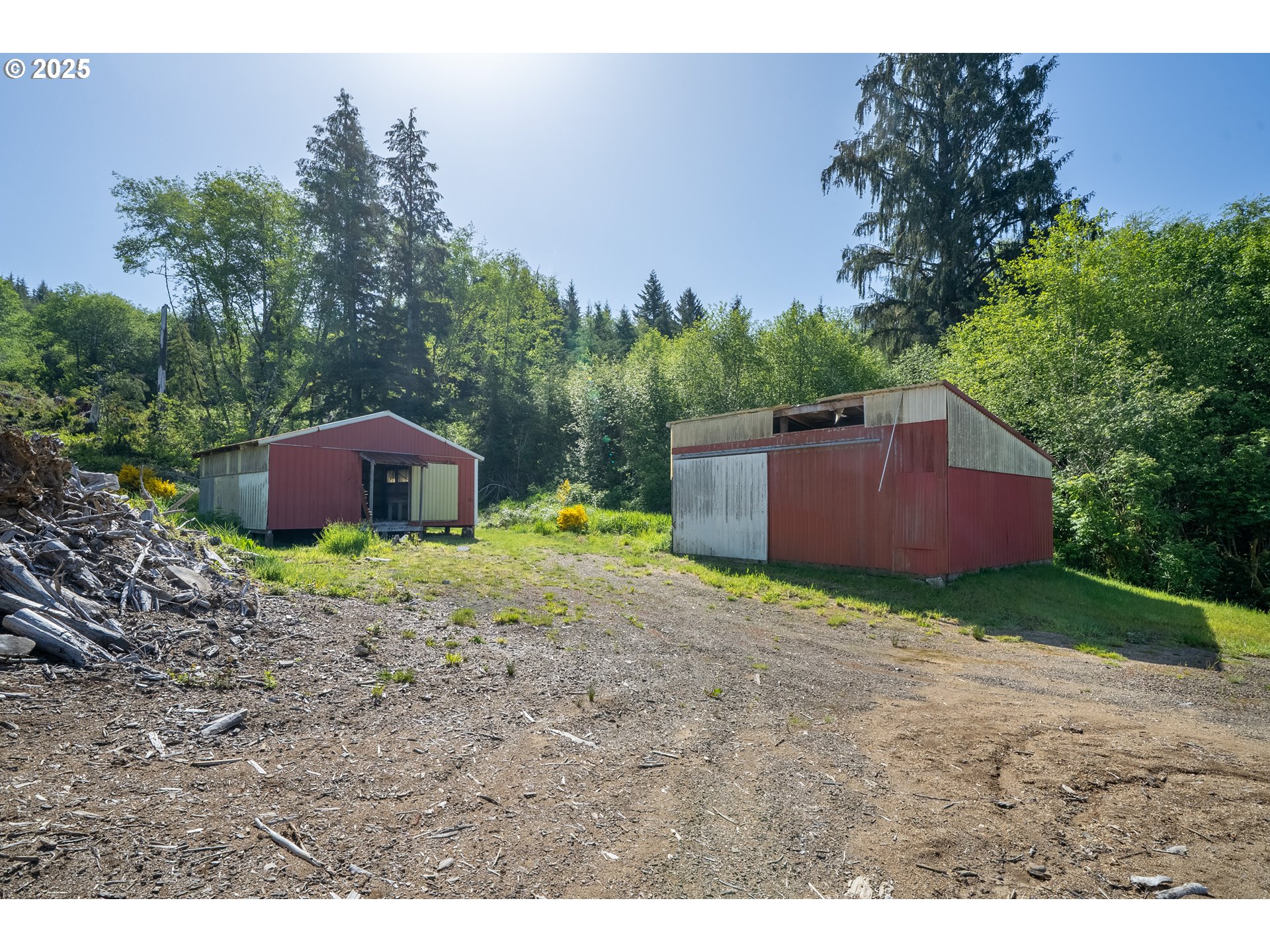 16915 S Highway 101 Property Photo 8