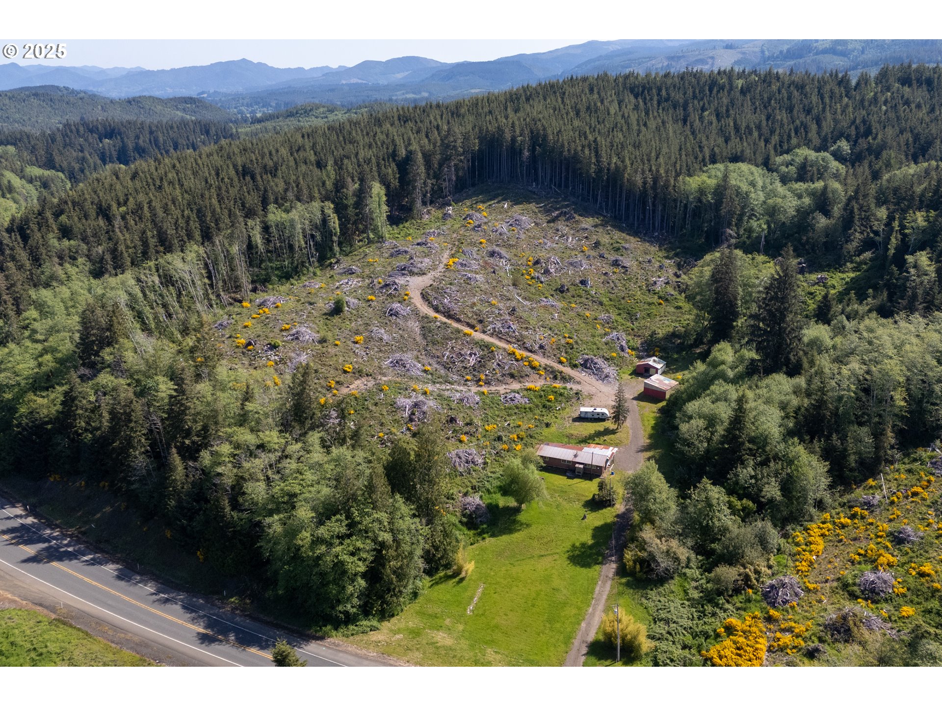 16915 S Highway 101 Property Photo 9