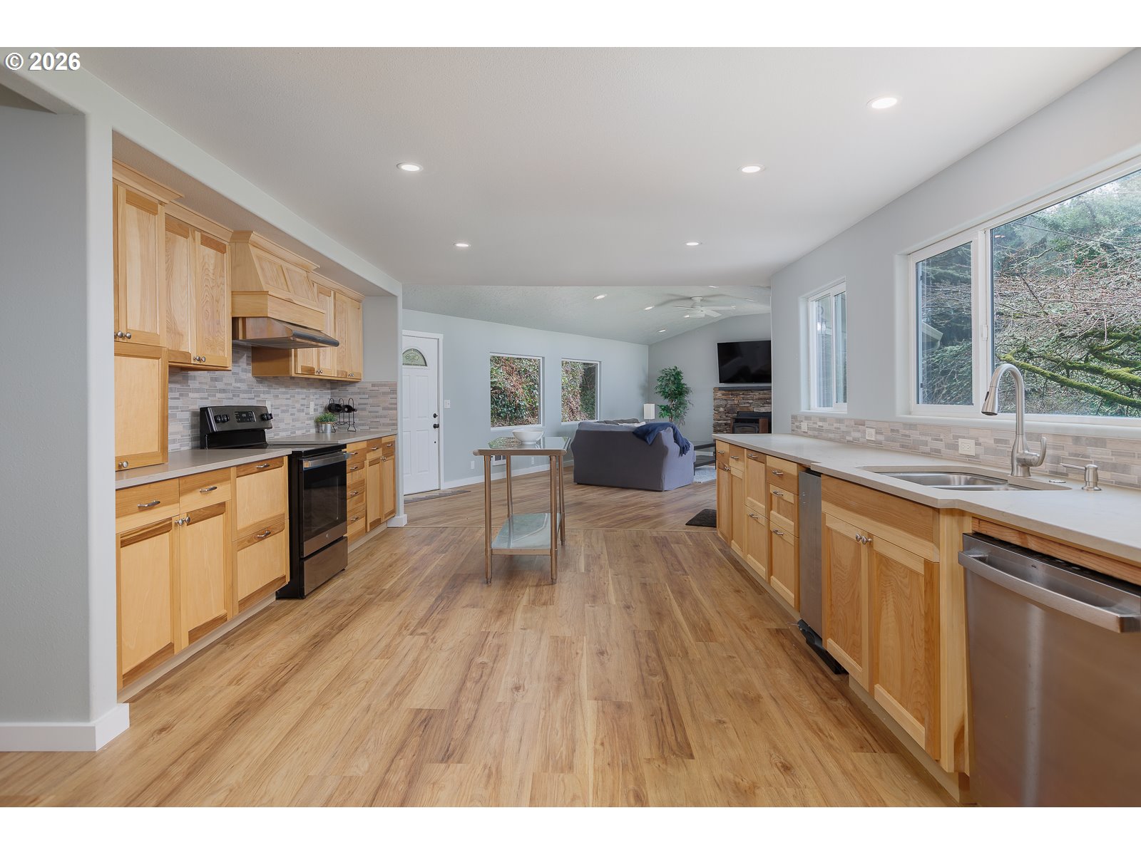 3823 Yaquina Bay Rd Property Photo 11