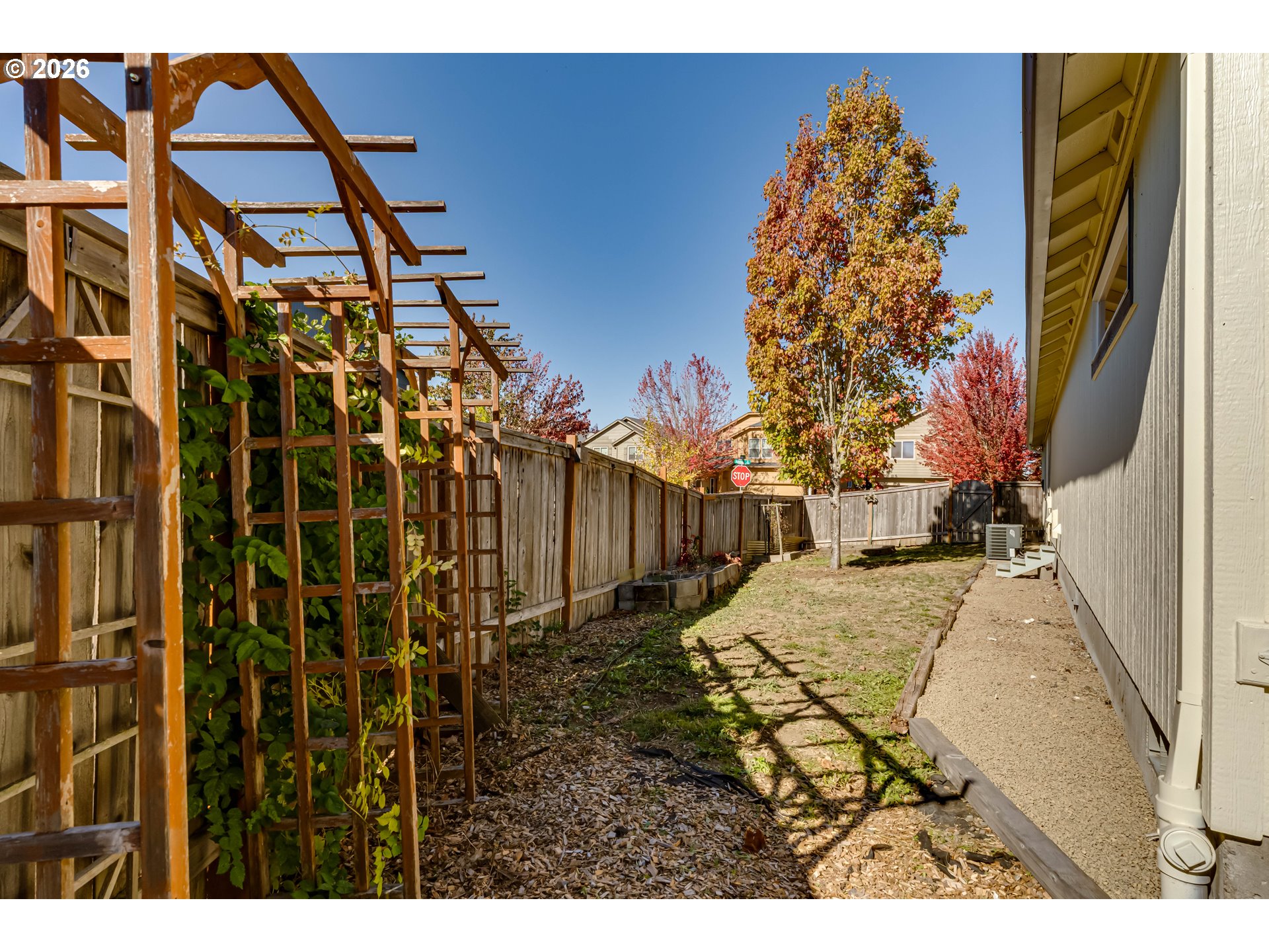 1942 Adelman Loop Property Photo 20