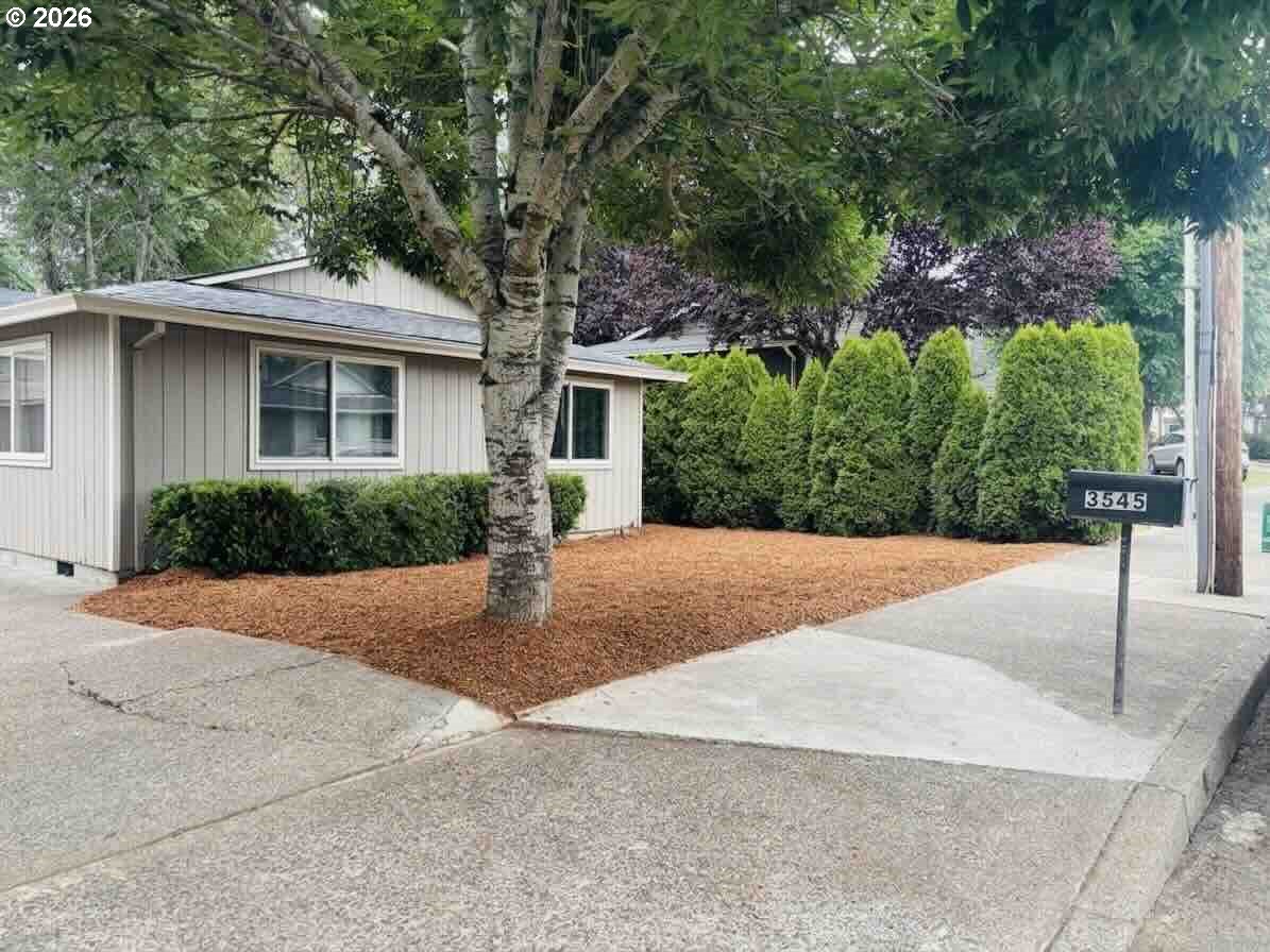 3545 Ne 8th St Property Photo 4