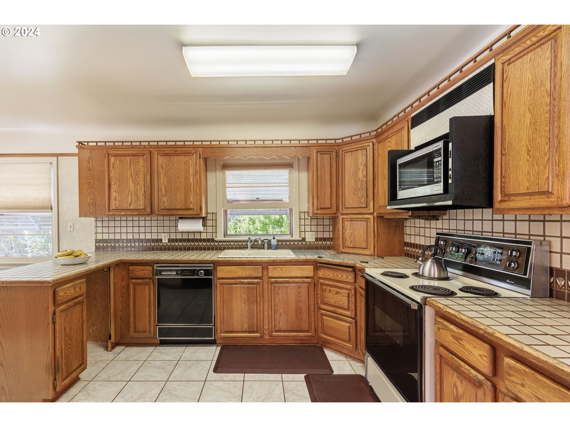 547 Oakdale Dr Property Photo 15