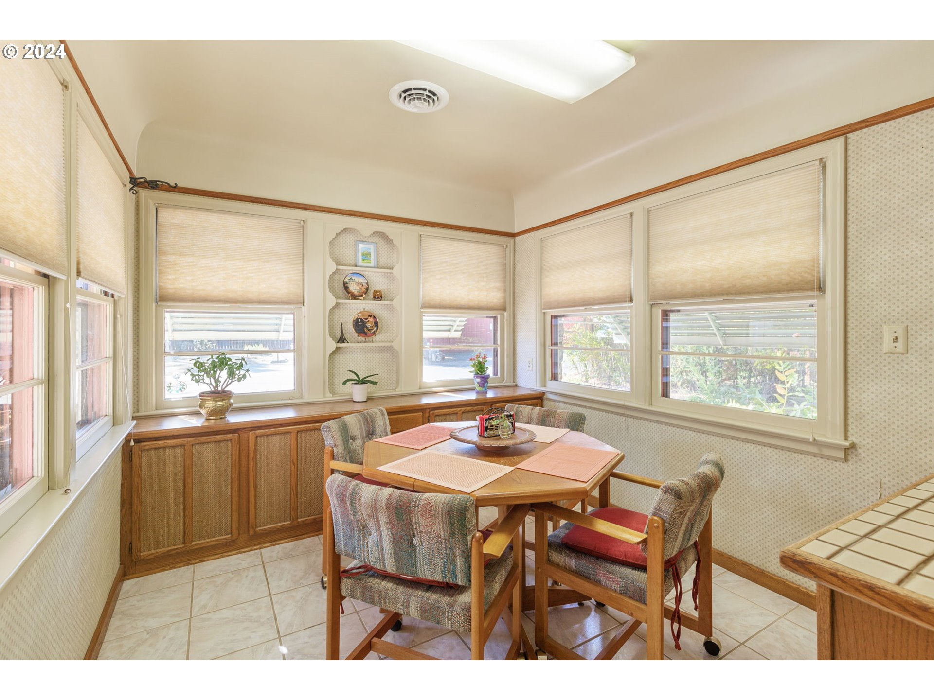 547 Oakdale Dr Property Photo 17