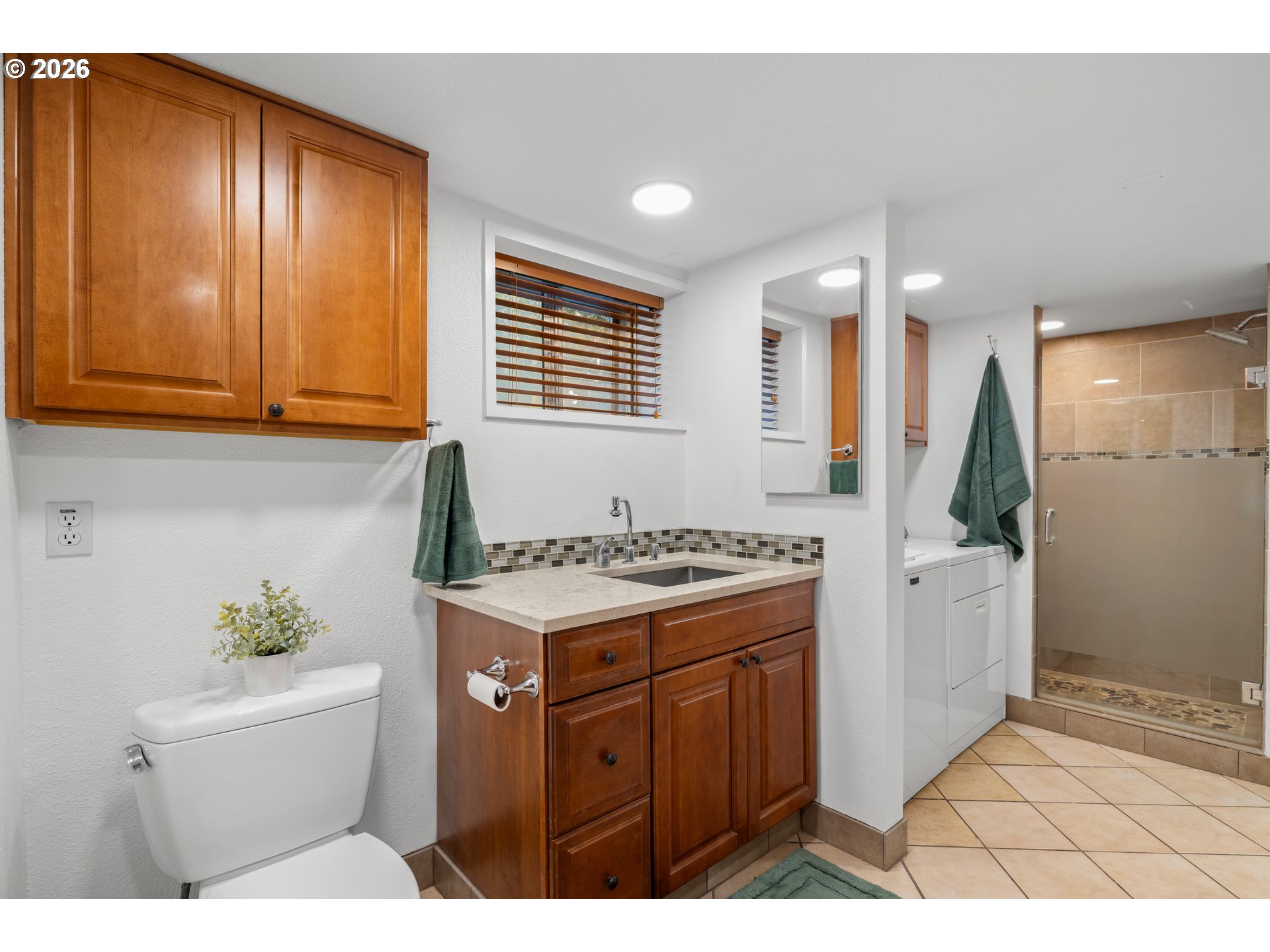 1727 N Winchell St Property Photo 33