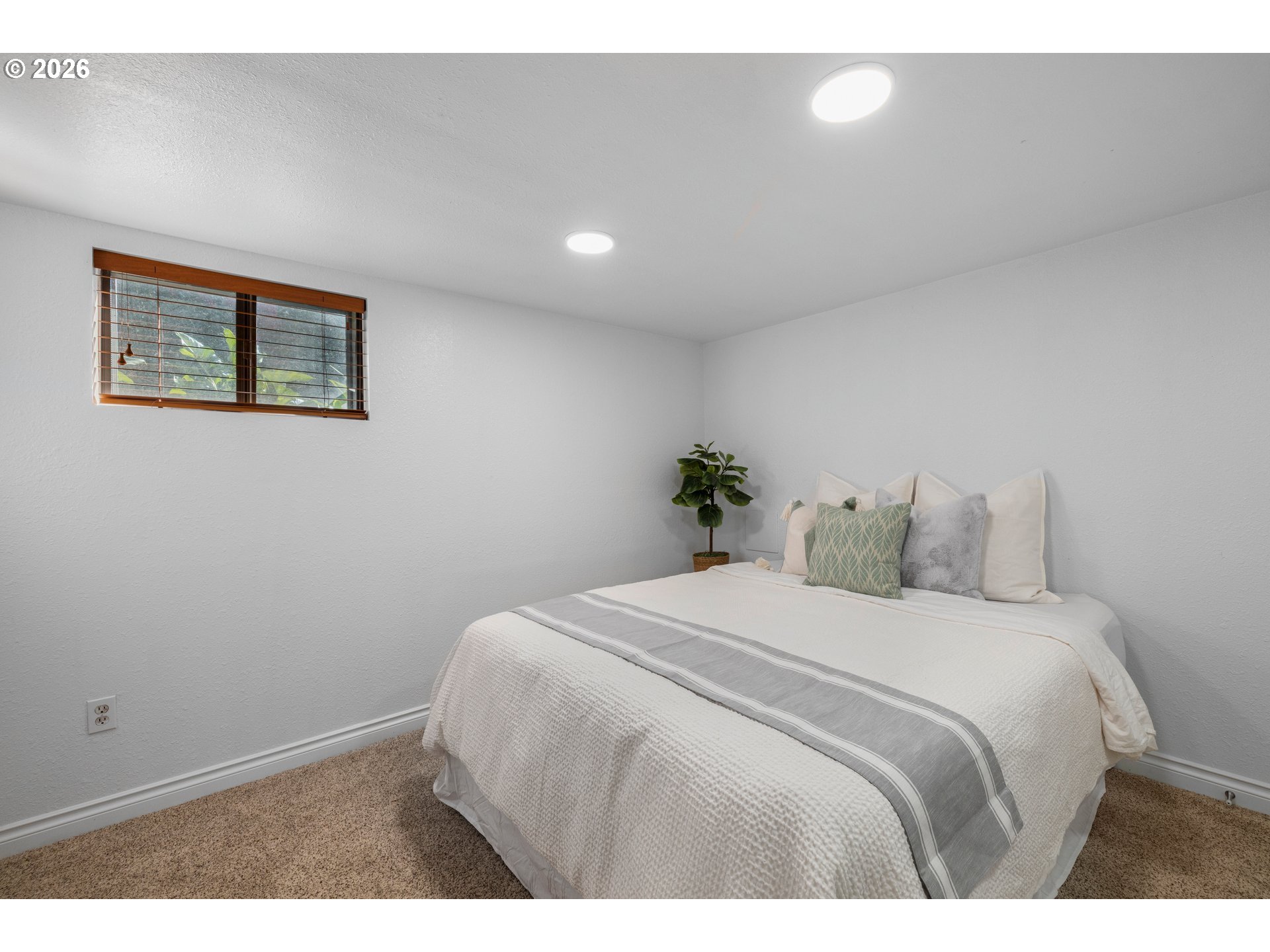 1727 N Winchell St Property Photo 35