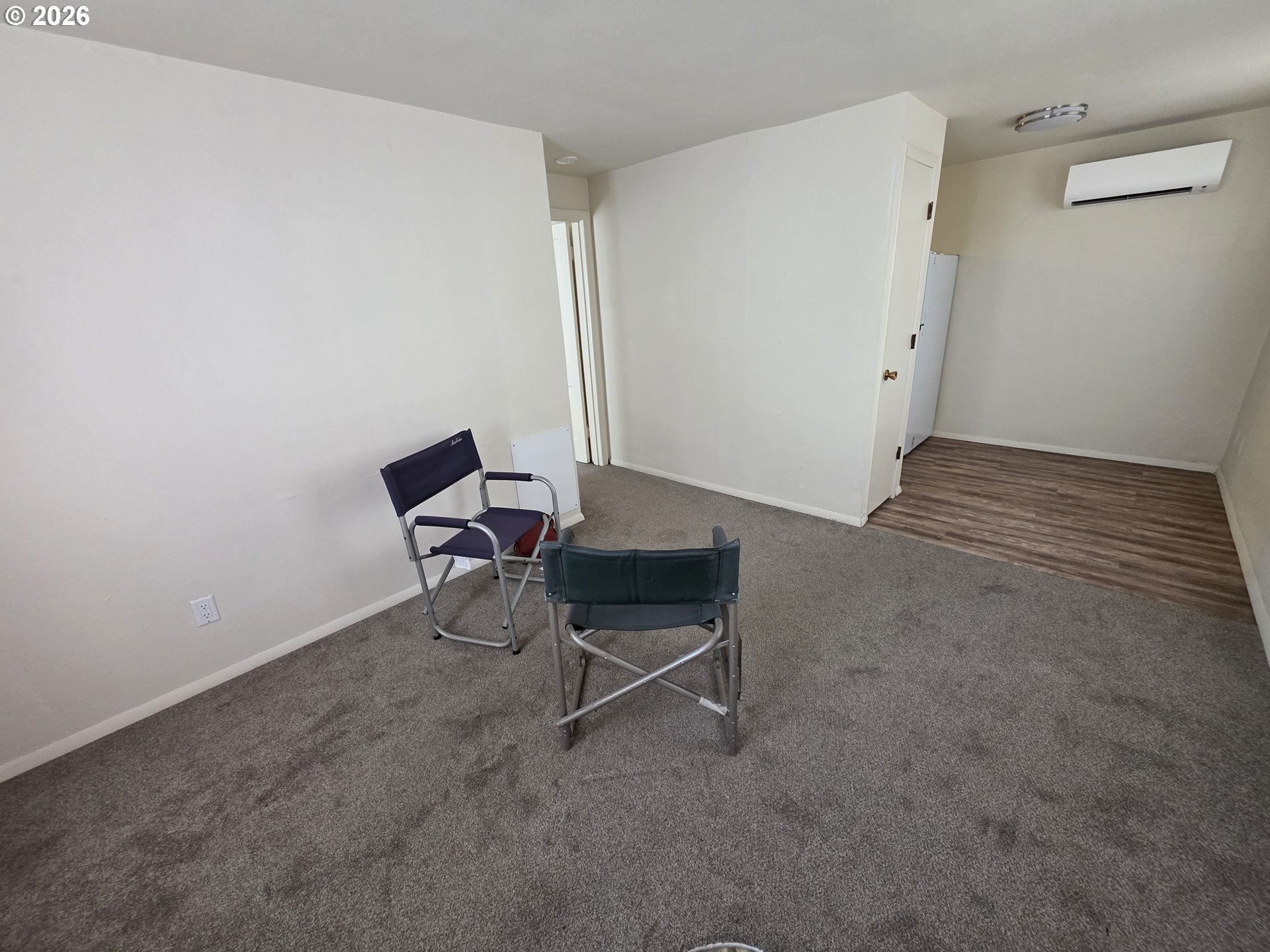 589 Knapp Pl Property Photo 18