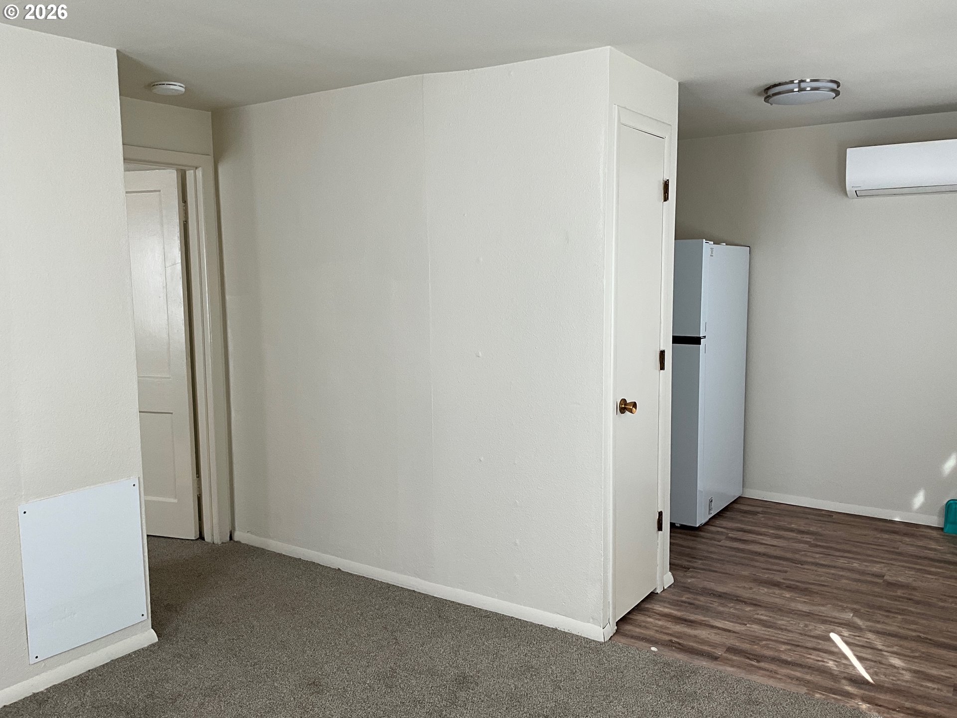 589 Knapp Pl Property Photo 19