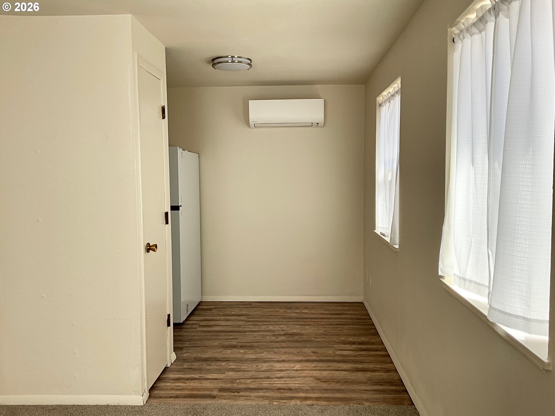 589 Knapp Pl Property Photo 22