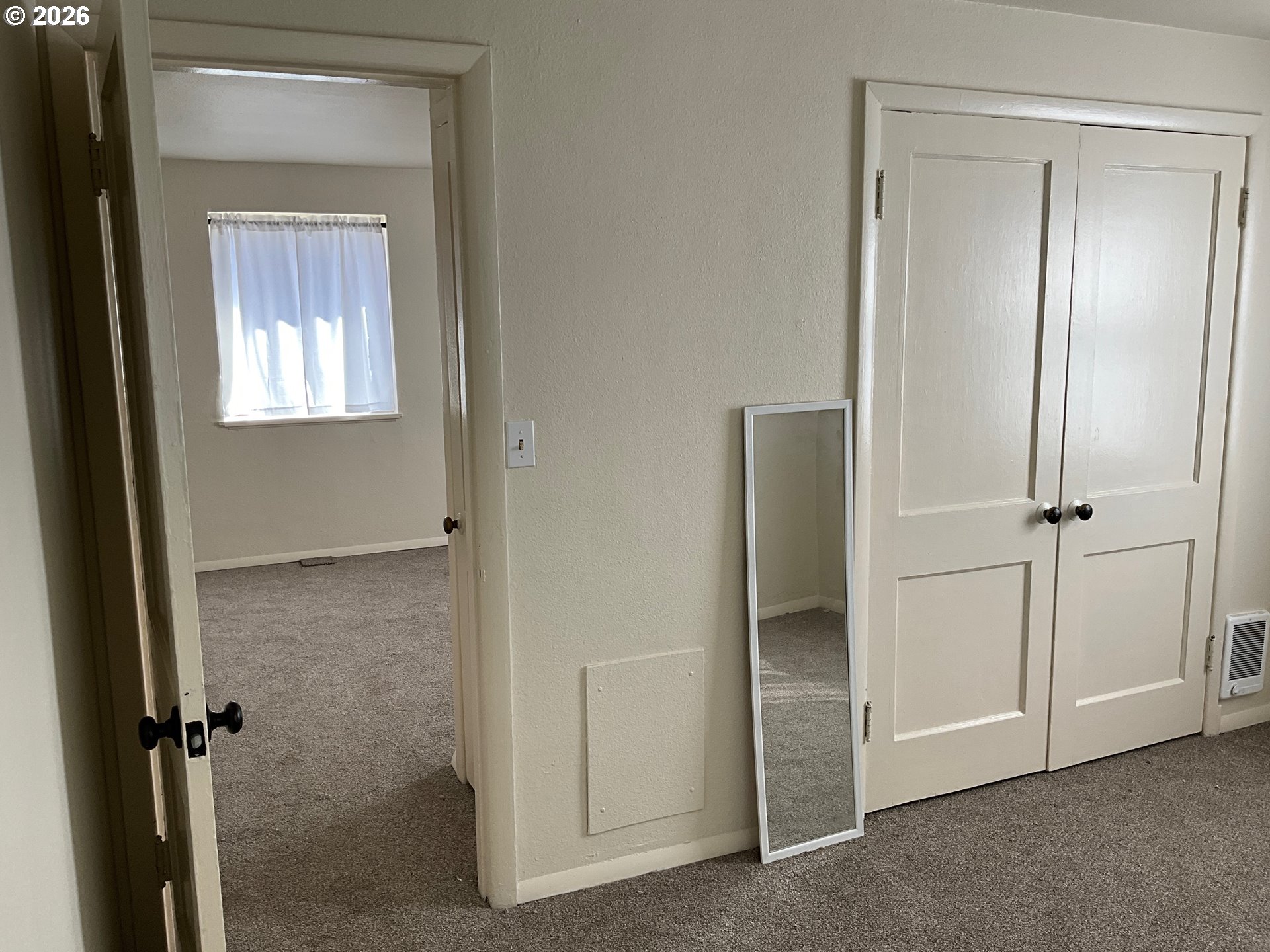 589 Knapp Pl Property Photo 24
