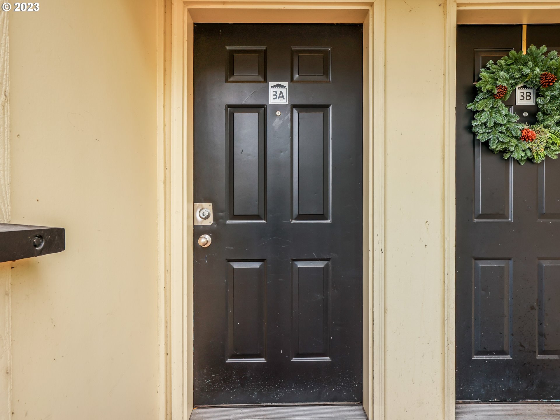 222 Nw Uptown Ter Property Photo 4
