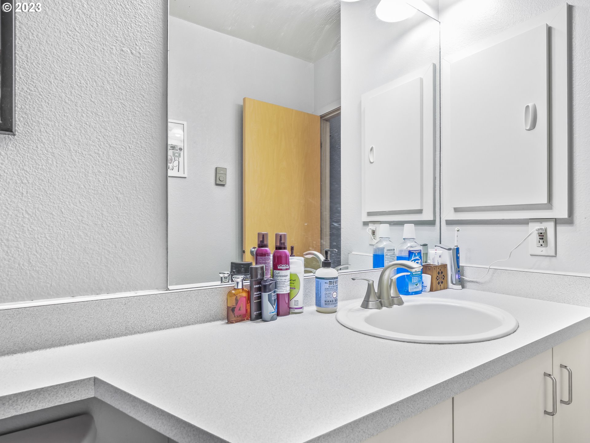 222 Nw Uptown Ter Property Photo 20