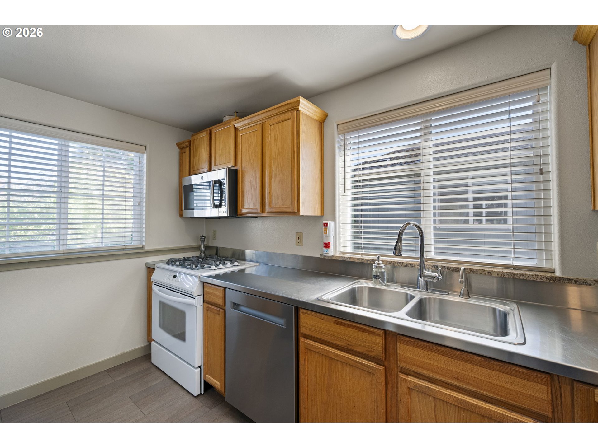 2092 Four Oak Grange Rd Property Photo 9