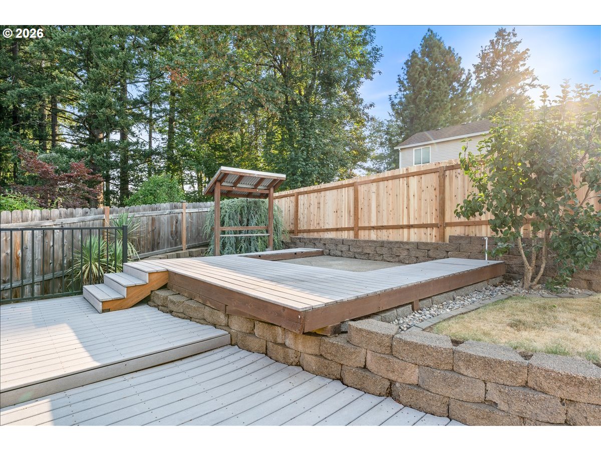 15653 Jade Glen Ave Property Photo 10