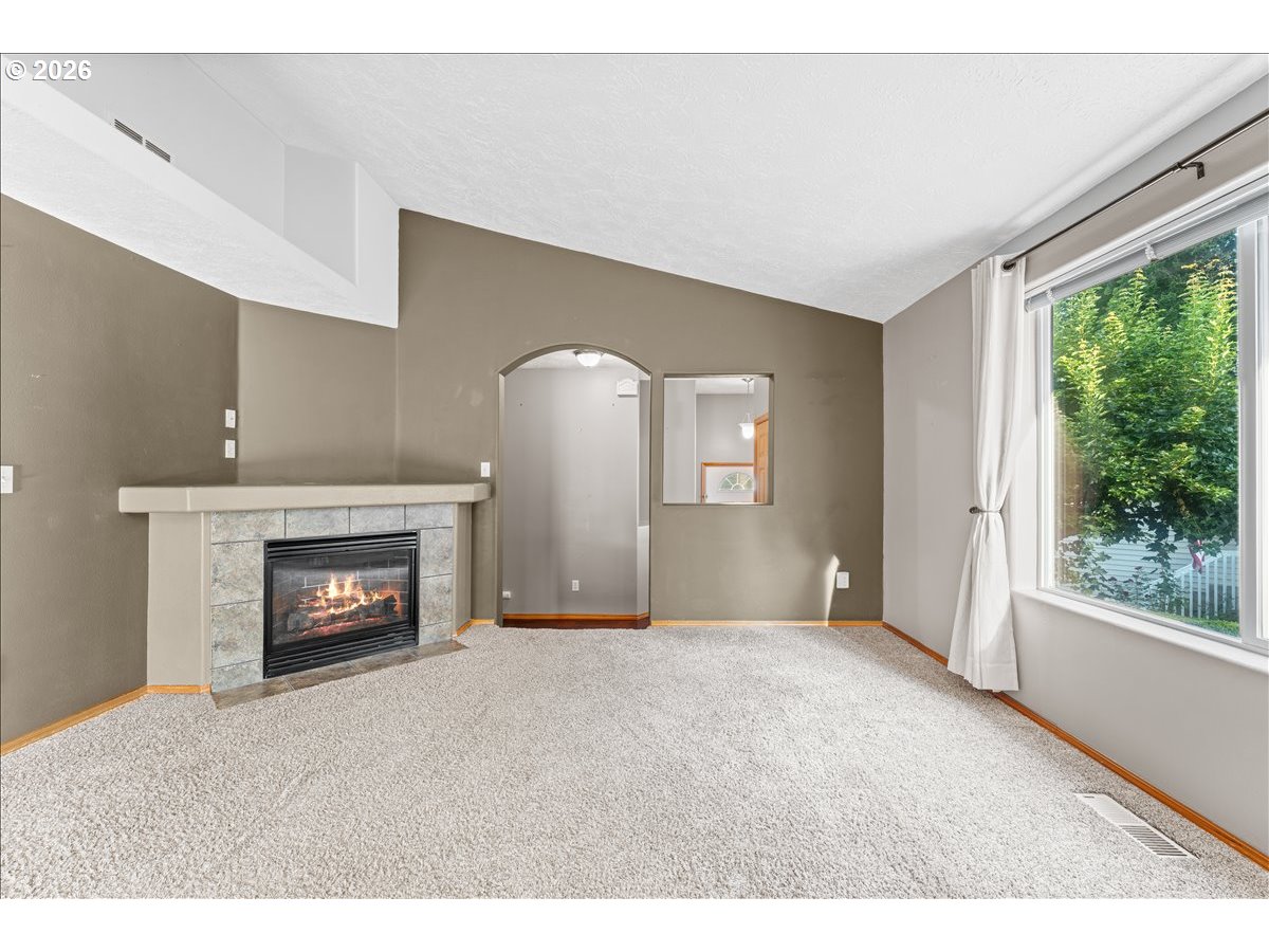 15653 Jade Glen Ave Property Photo 13