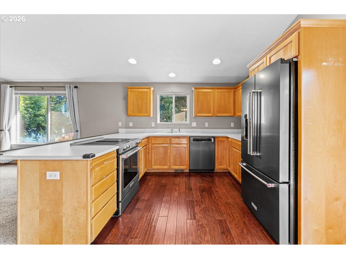 15653 Jade Glen Ave Property Photo 17