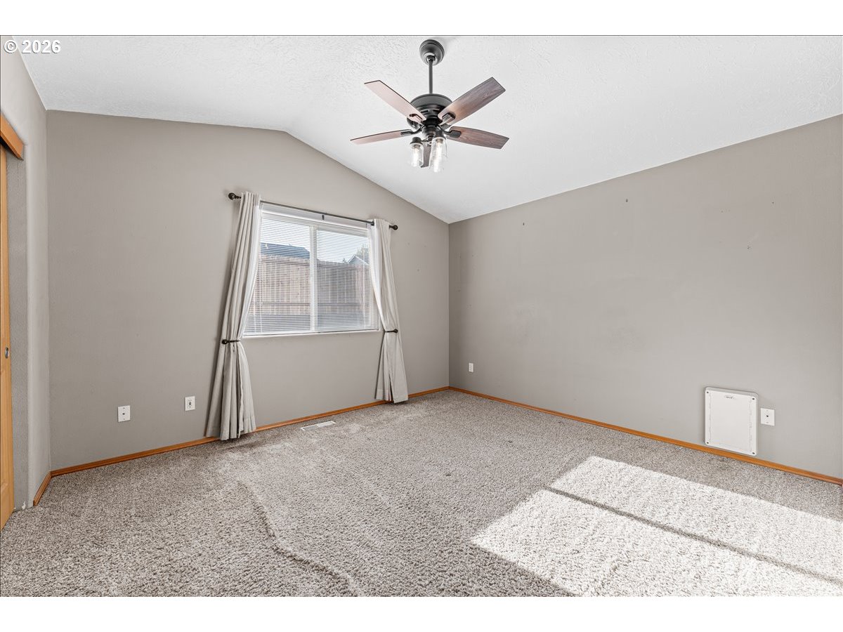 15653 Jade Glen Ave Property Photo 19