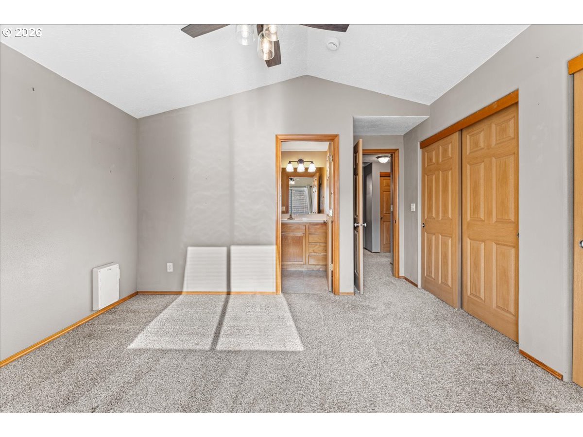 15653 Jade Glen Ave Property Photo 20