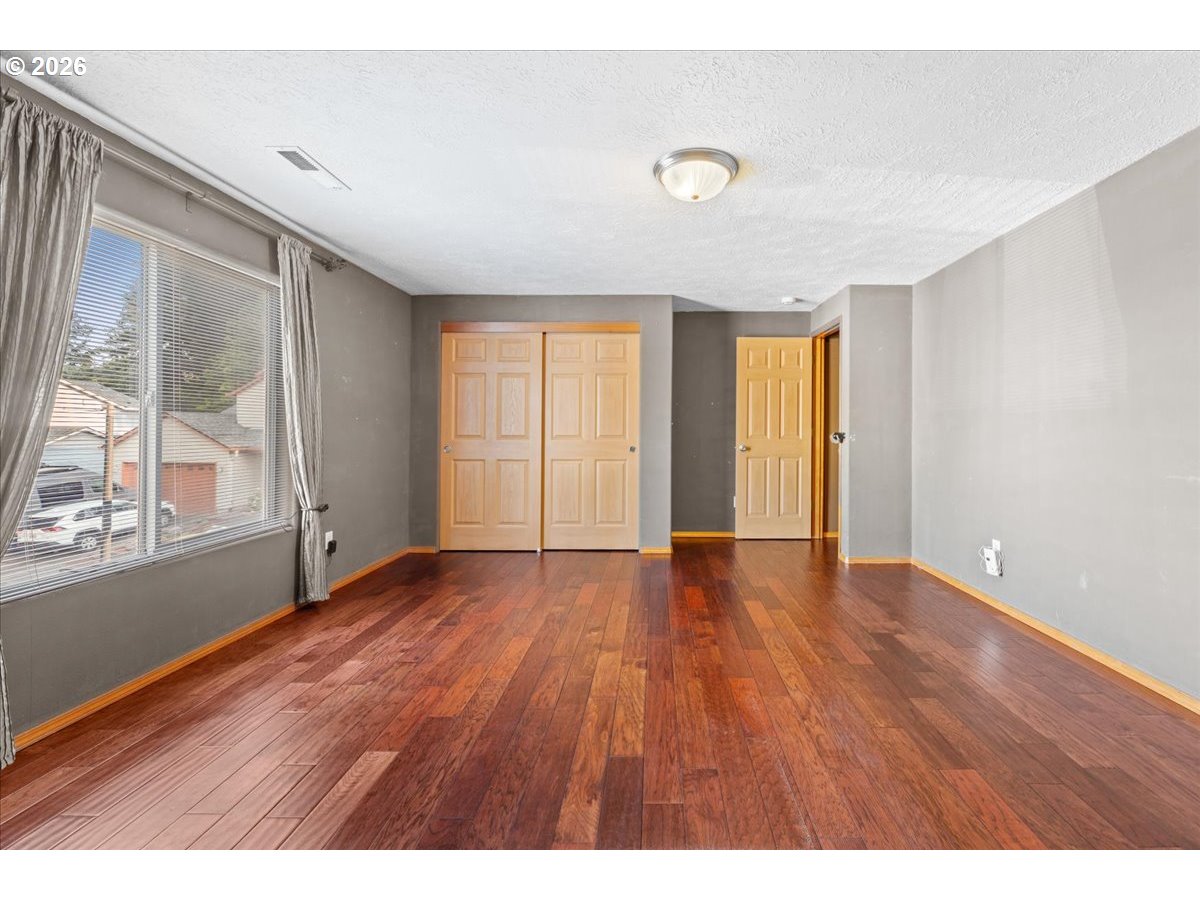 15653 Jade Glen Ave Property Photo 29