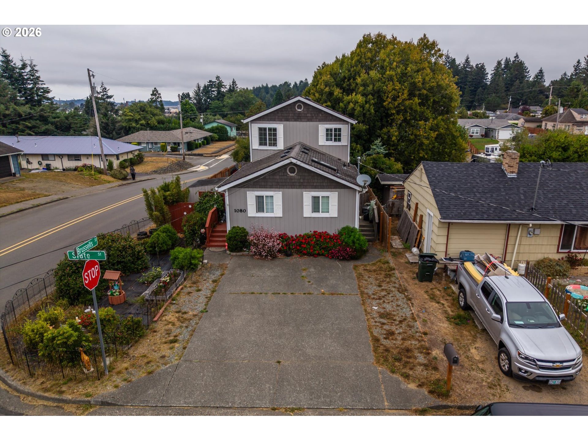 1080 State St Property Photo 6