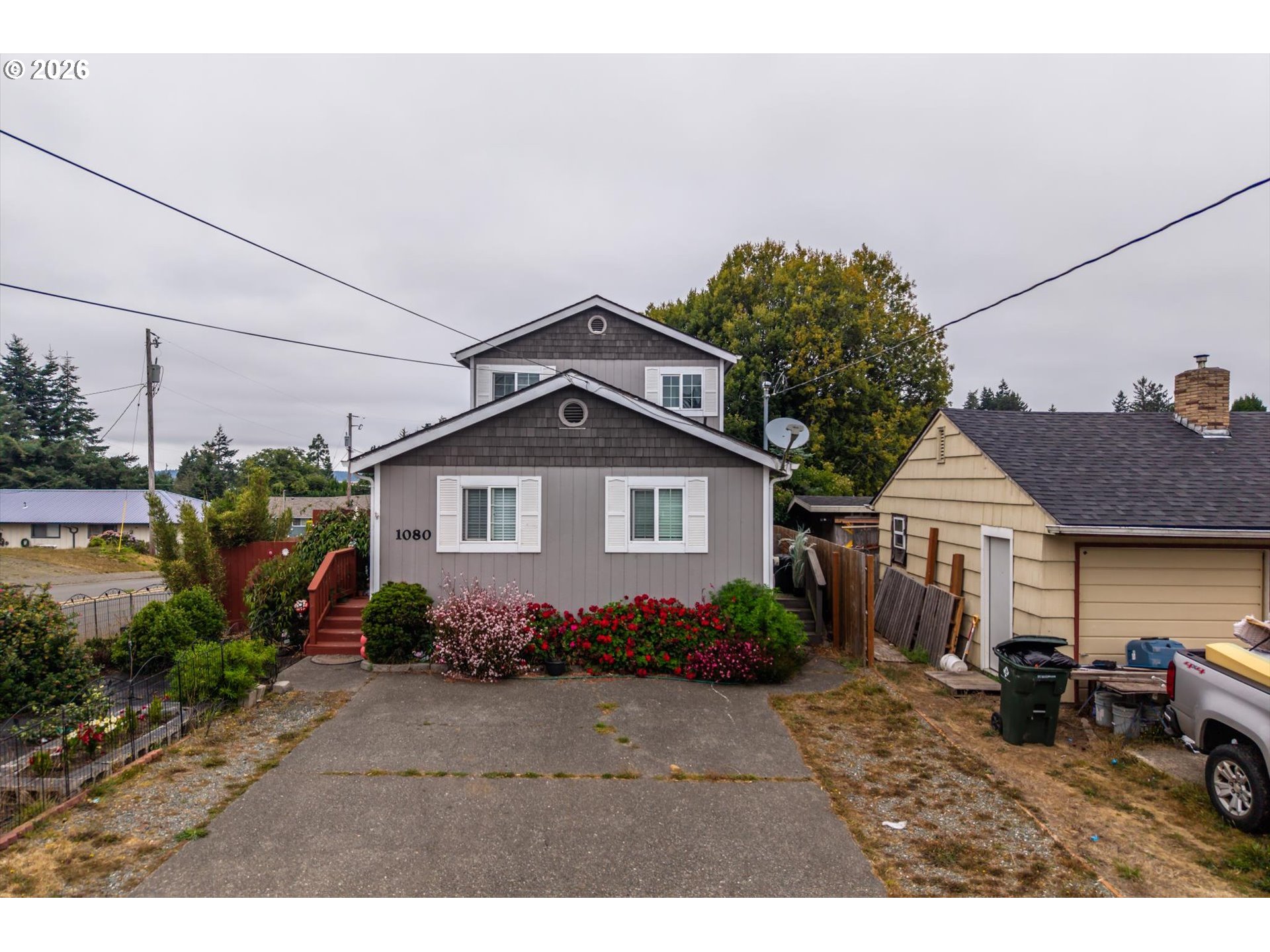 1080 State St Property Photo 7