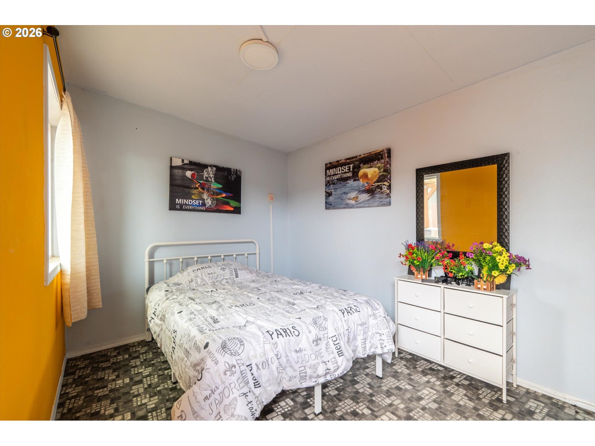 1080 State St Property Photo 11