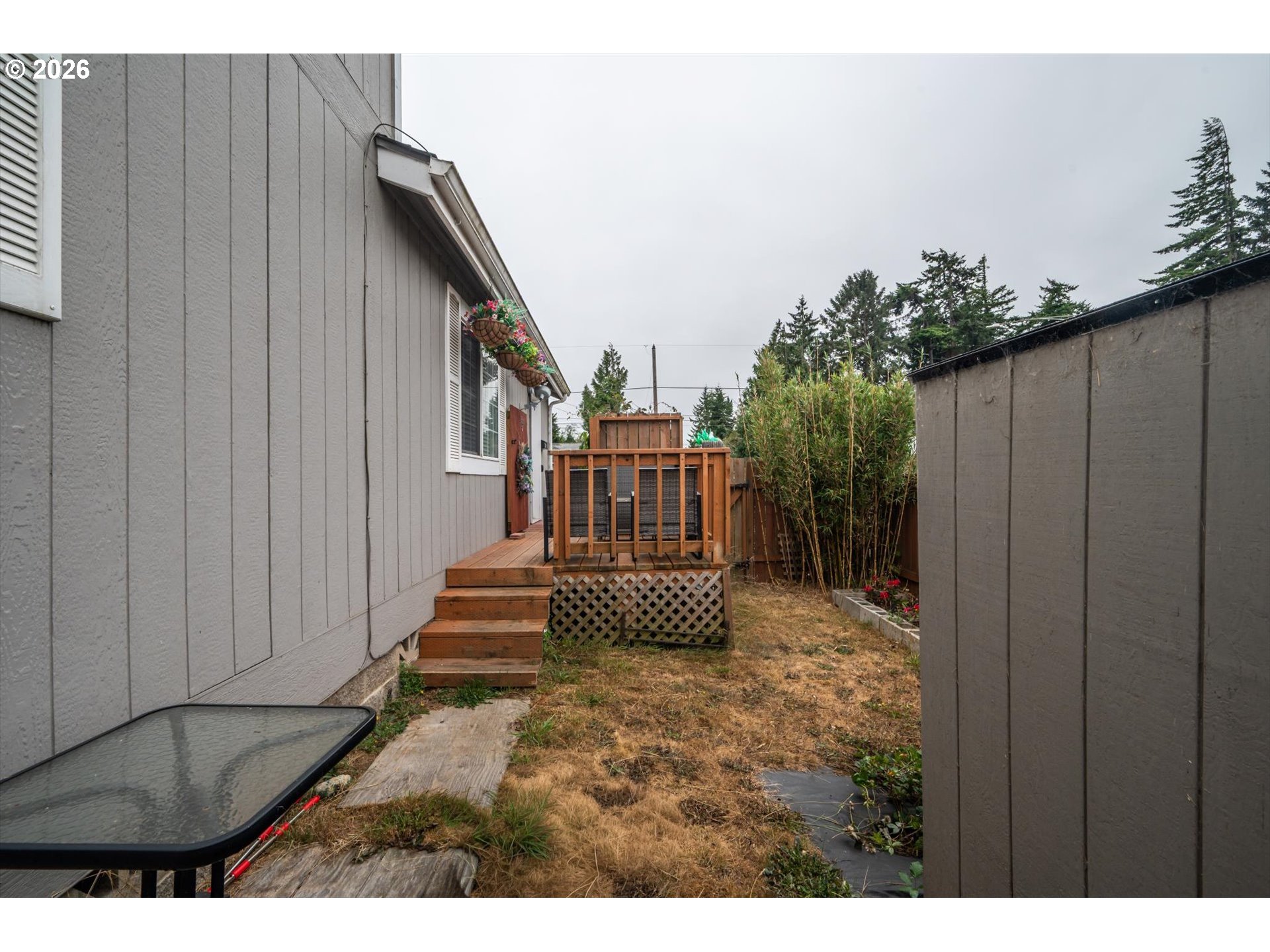 1080 State St Property Photo 18