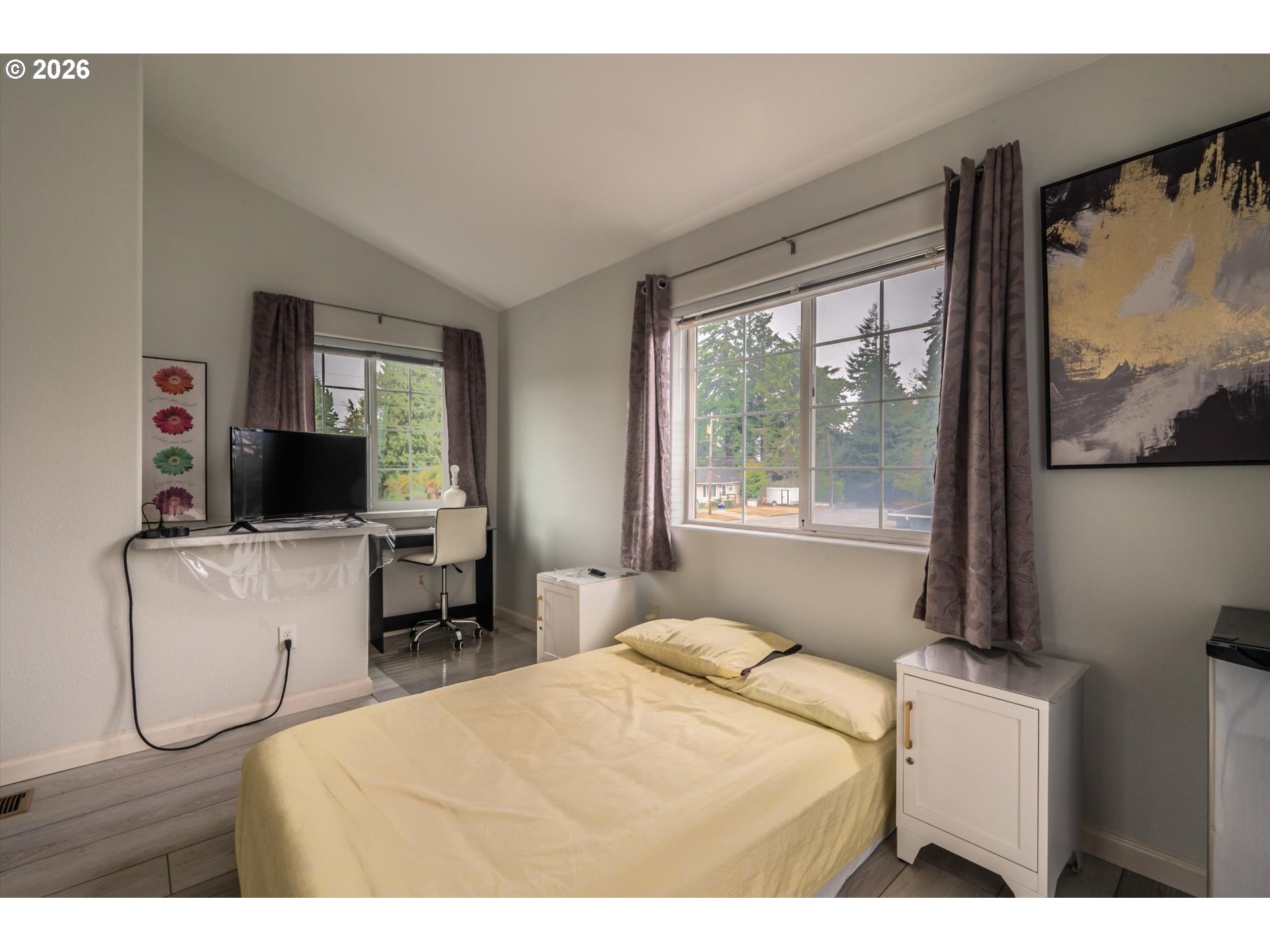 1080 State St Property Photo 23