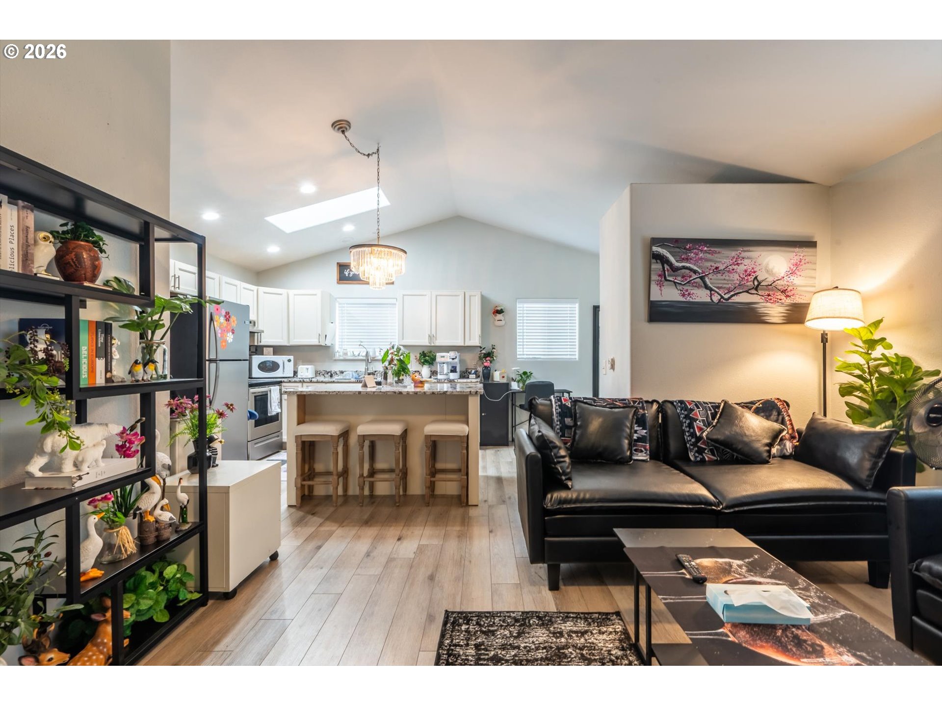 1080 State St Property Photo 34