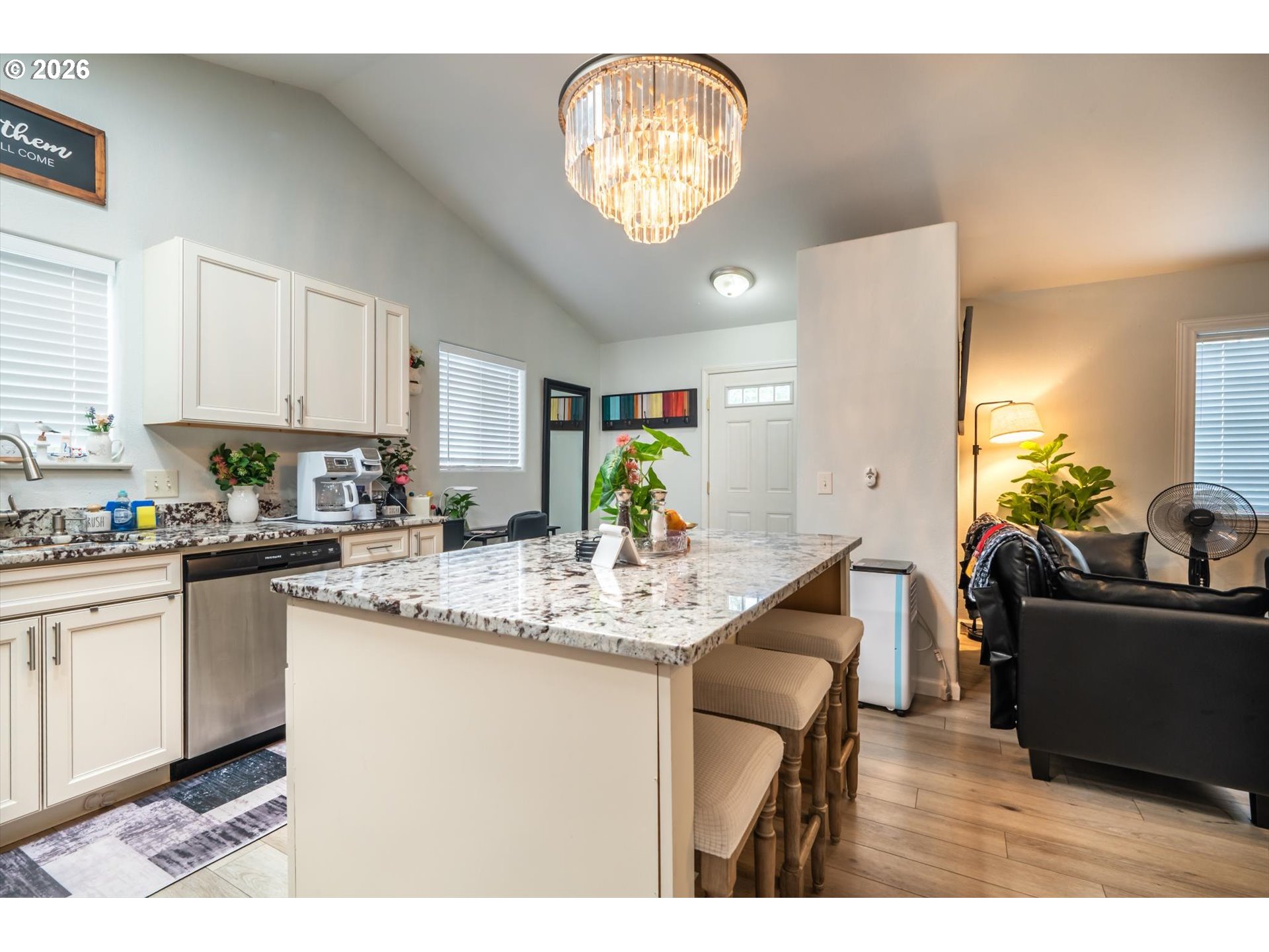 1080 State St Property Photo 41