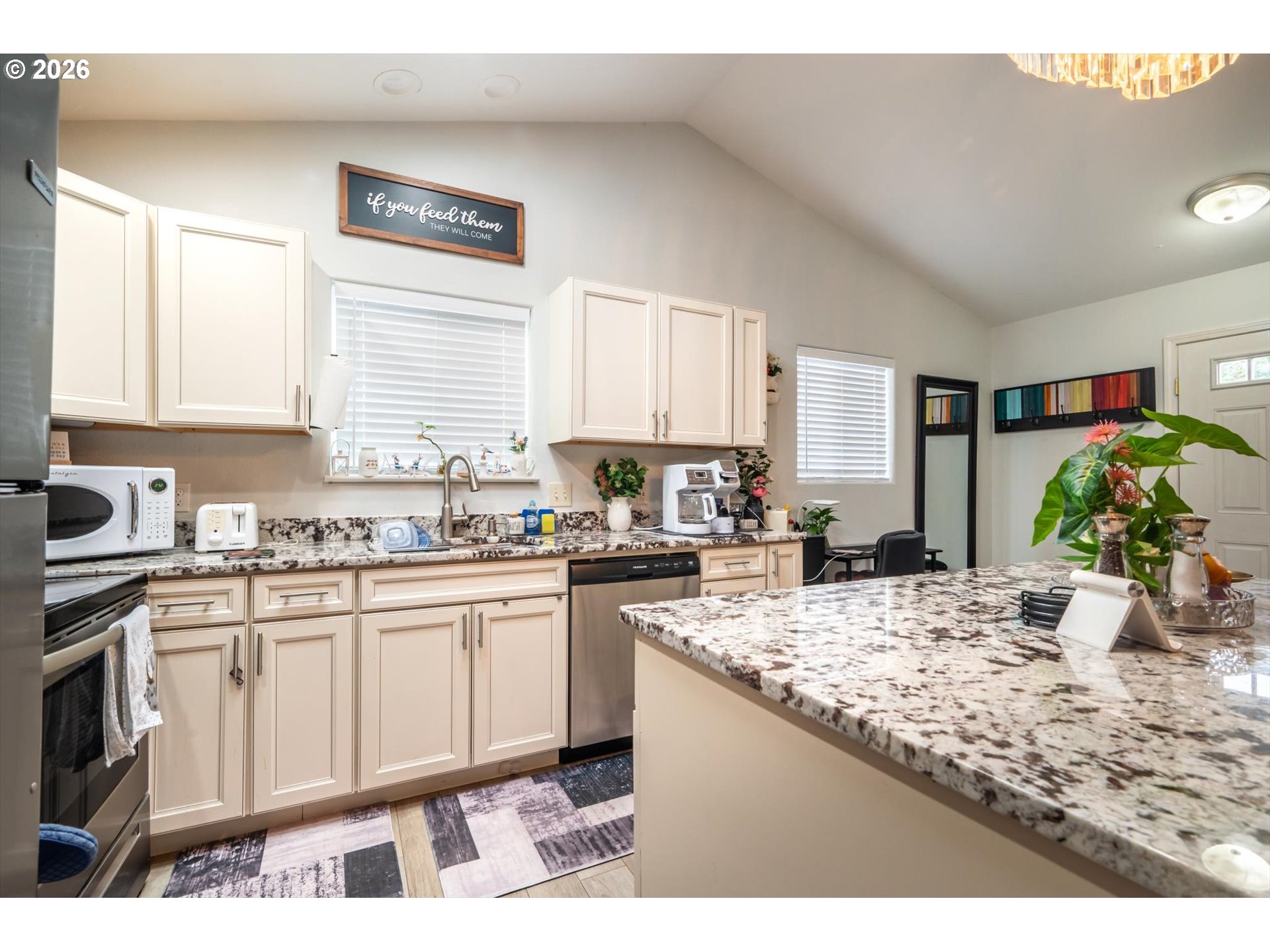 1080 State St Property Photo 42