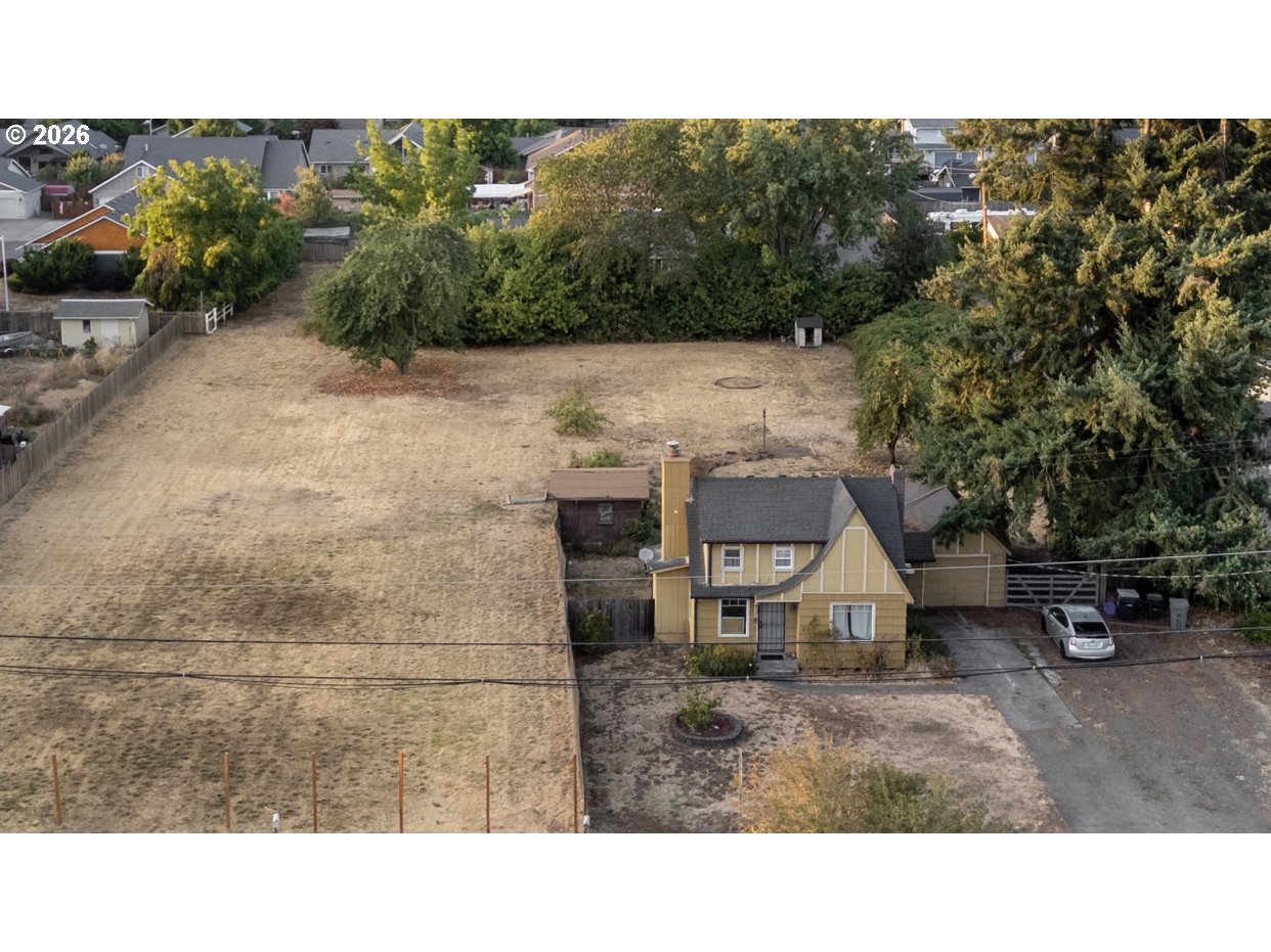 185 FERNDALE DR Property Photo 1