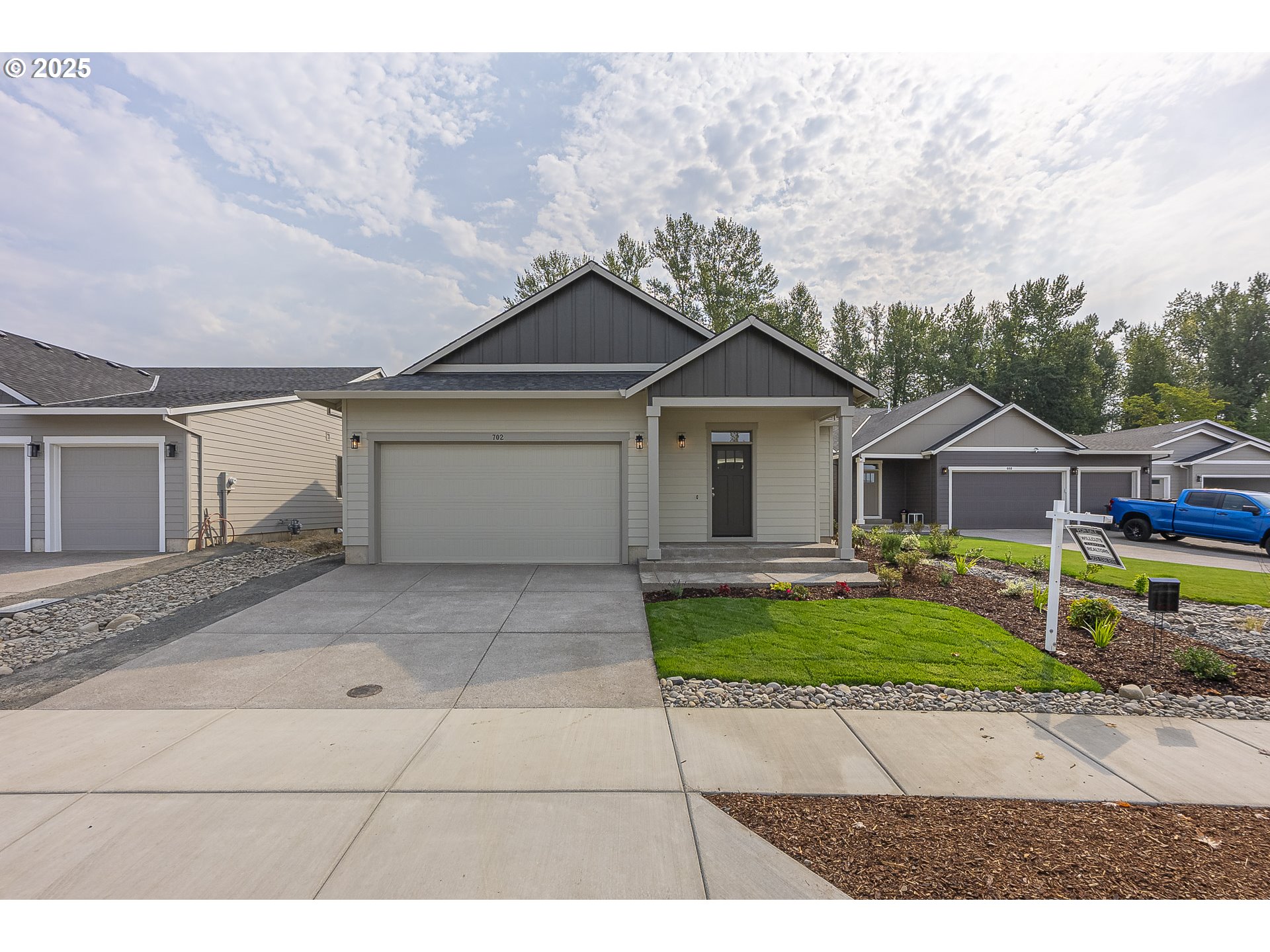 702 Tigerlily St Property Photo 1