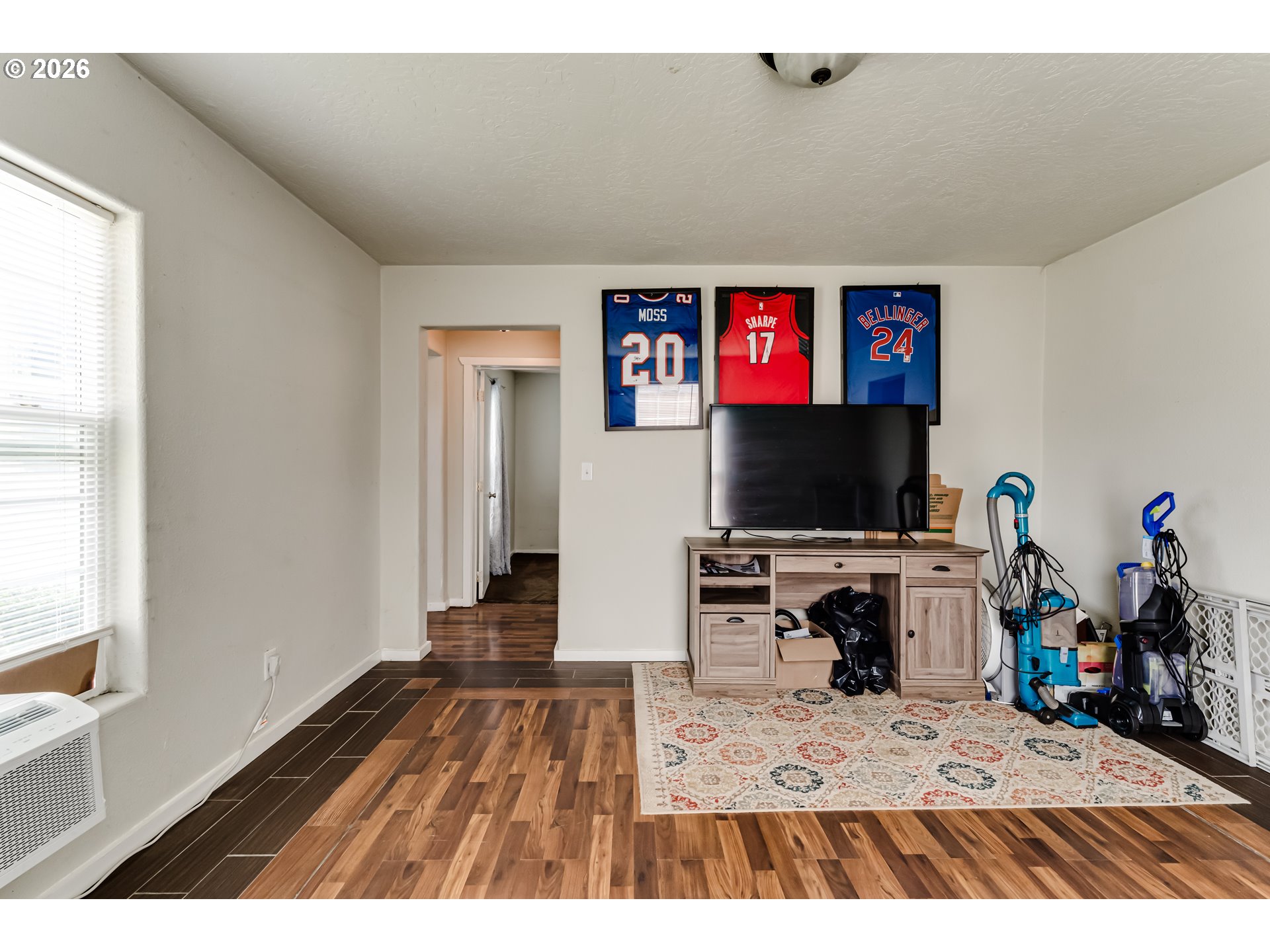 525 21st St Property Photo 10