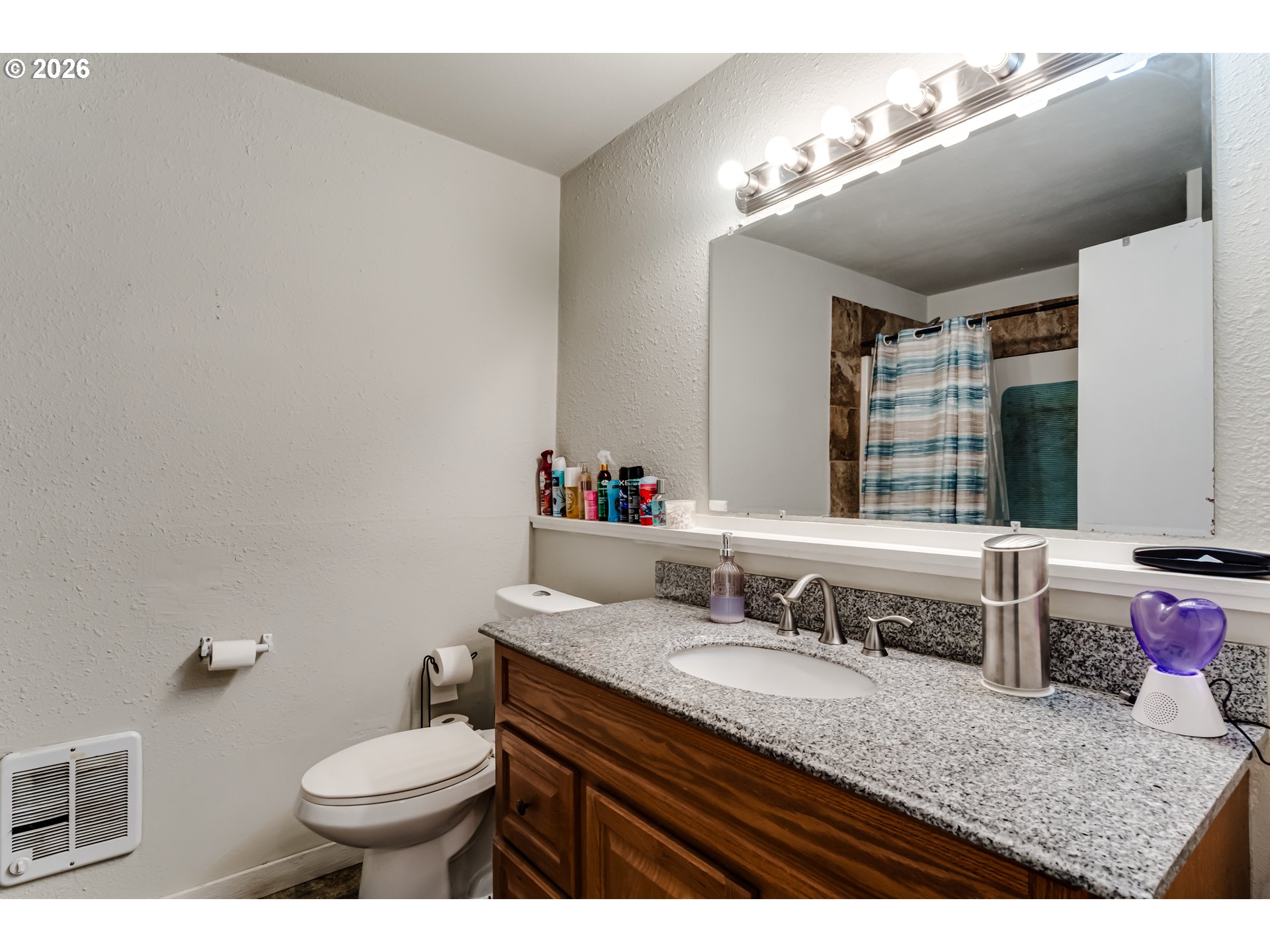 525 21st St Property Photo 19