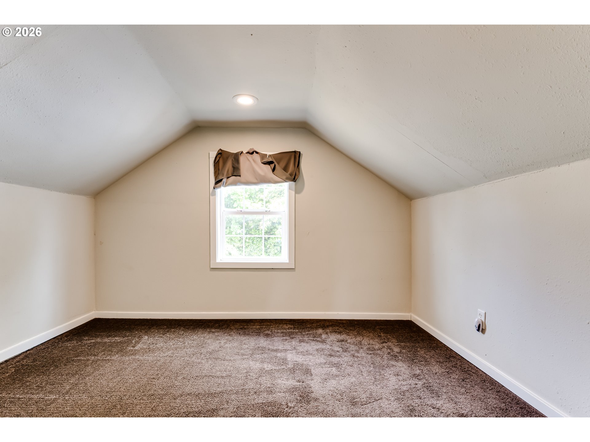 525 21st St Property Photo 23