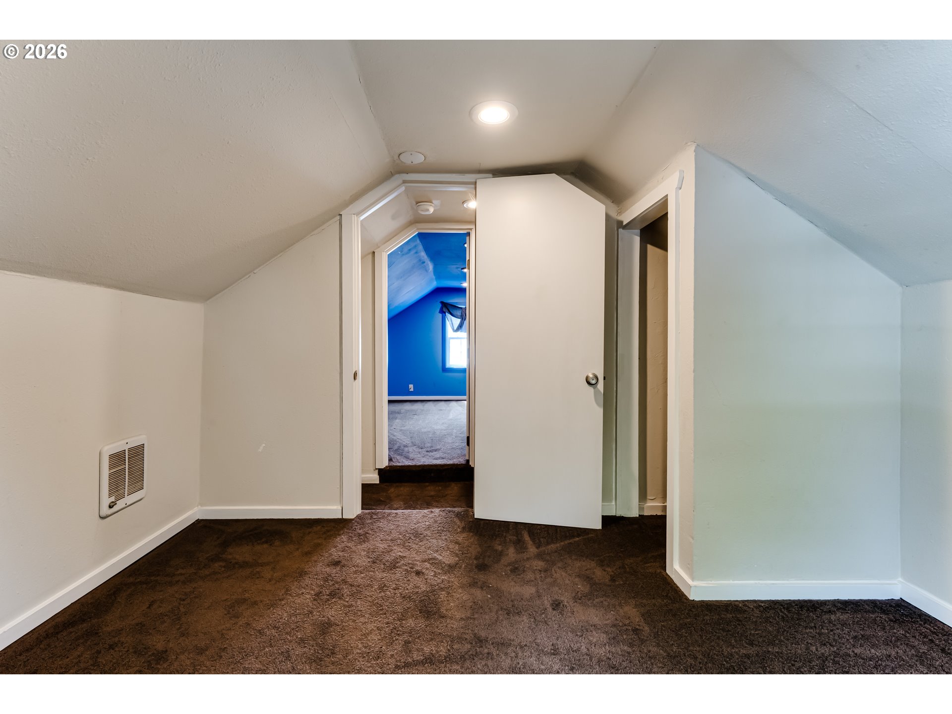 525 21st St Property Photo 24