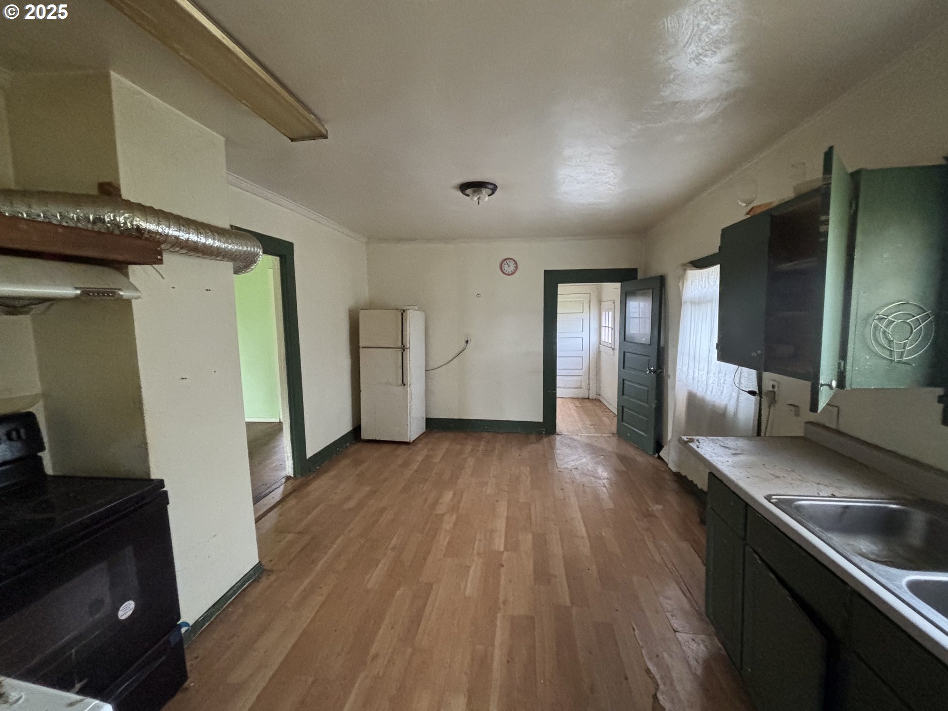 780 Q St Property Photo 6