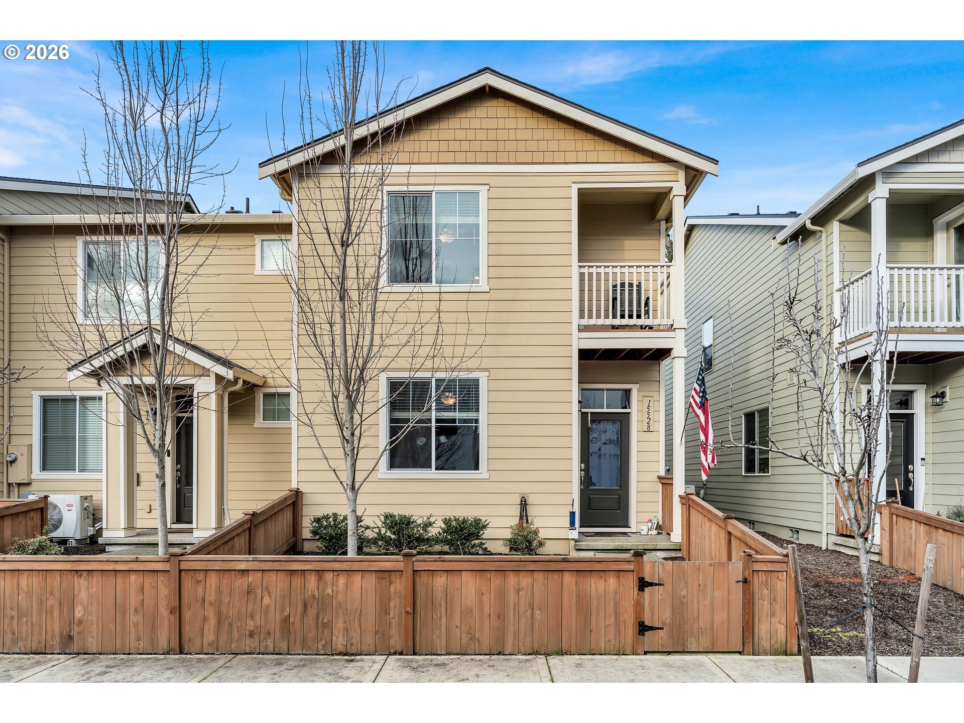 15528 NE 70TH ST Property Photo 1