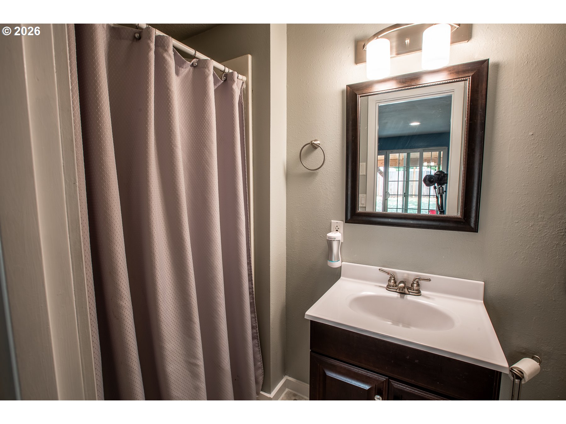 740 65th St Property Photo 15