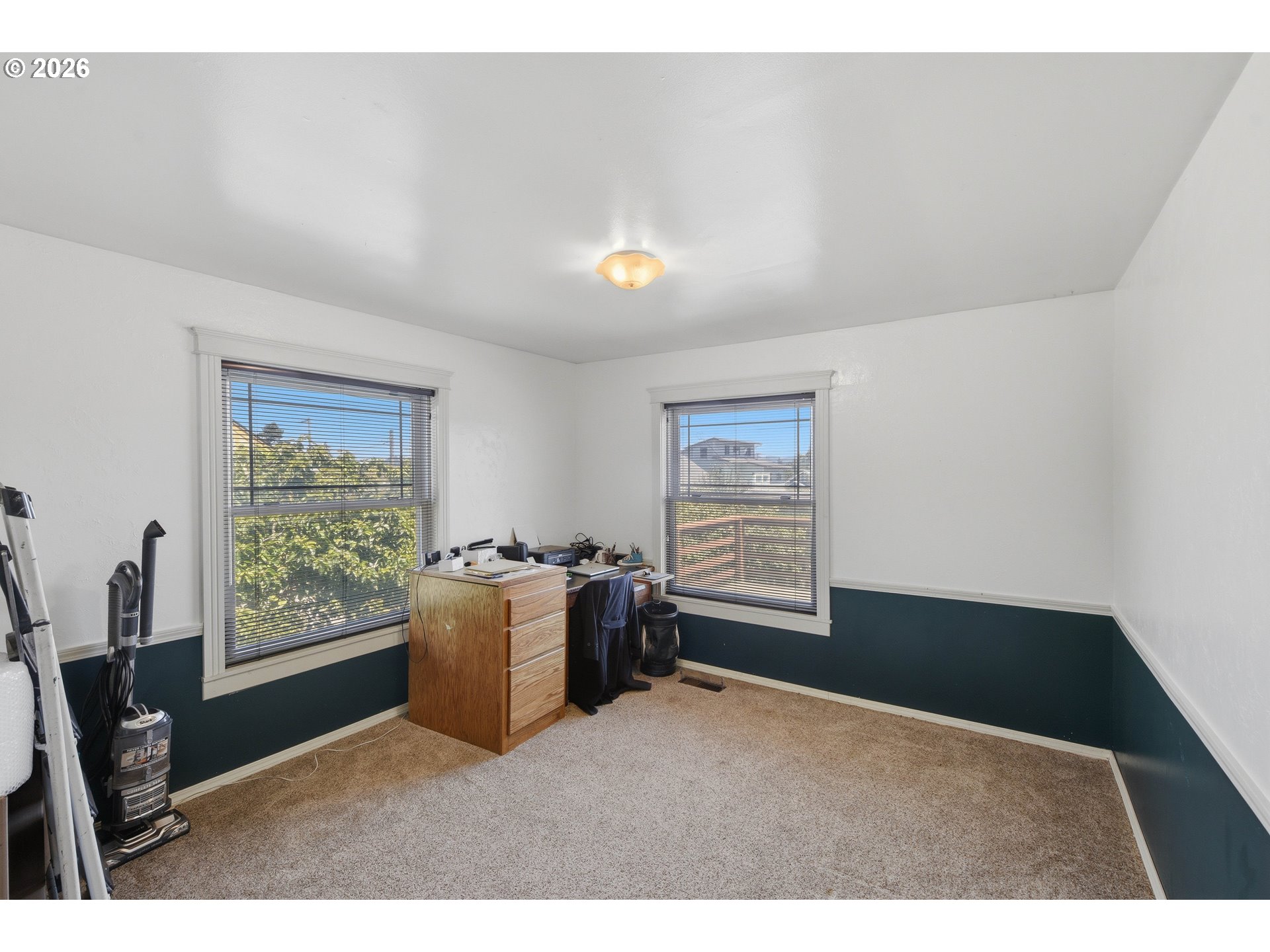 1954 Madrona St Property Photo 10