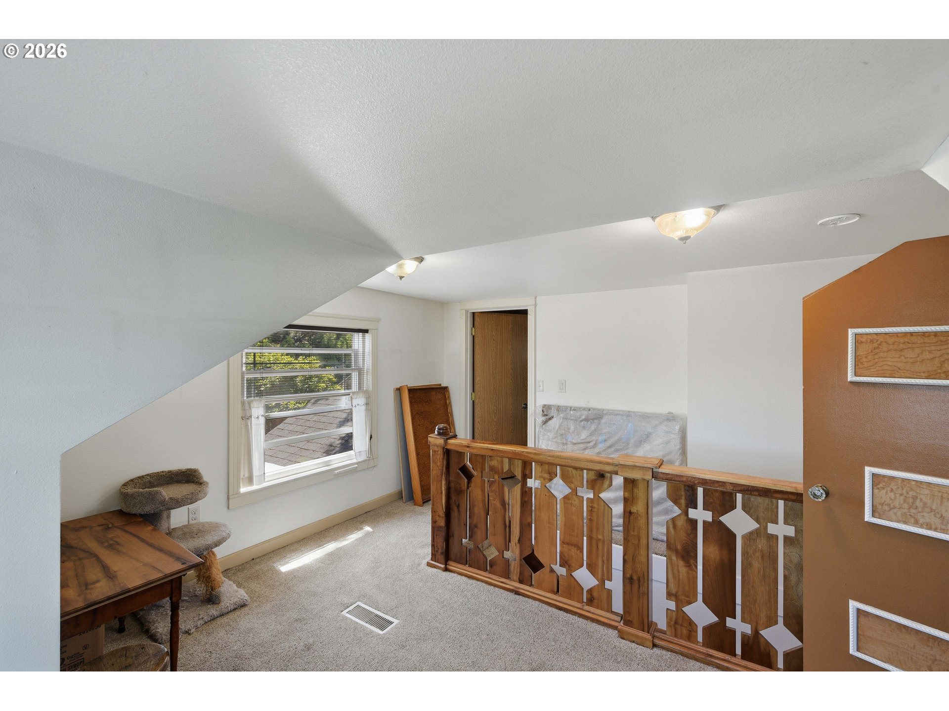 1954 Madrona St Property Photo 14