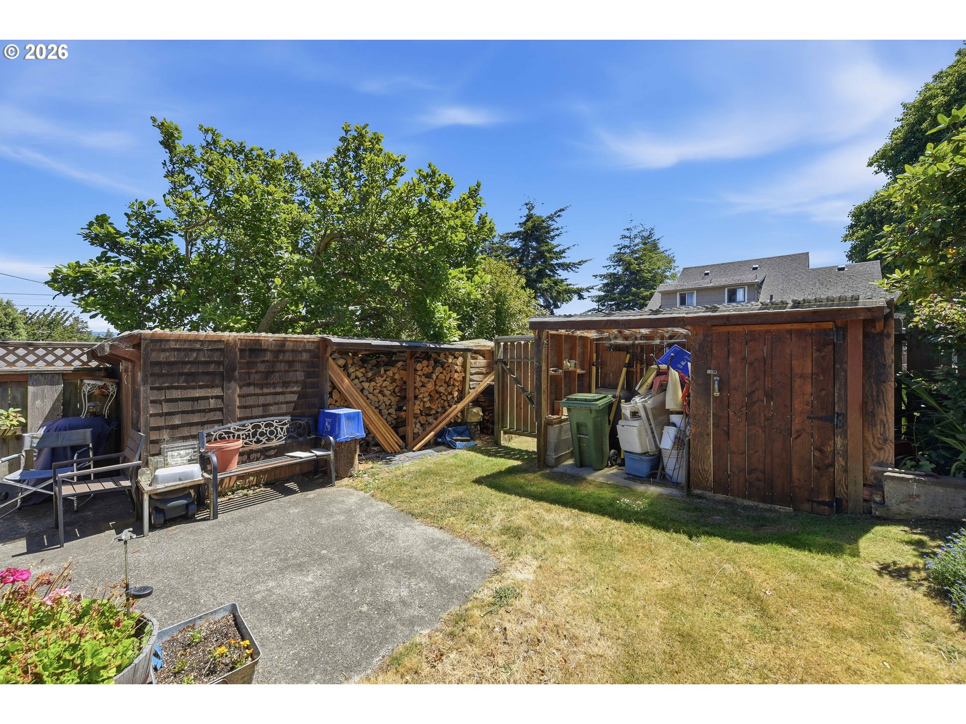 1954 Madrona St Property Photo 29
