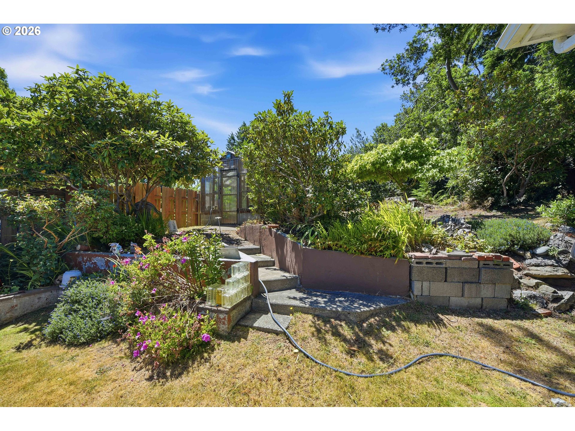1954 Madrona St Property Photo 30