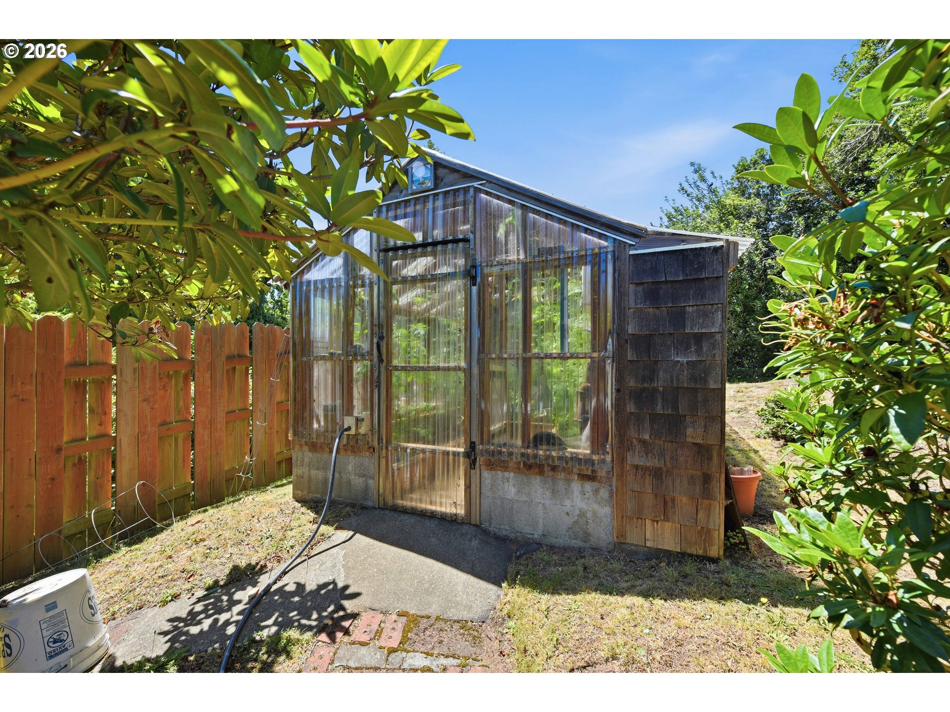 1954 Madrona St Property Photo 31
