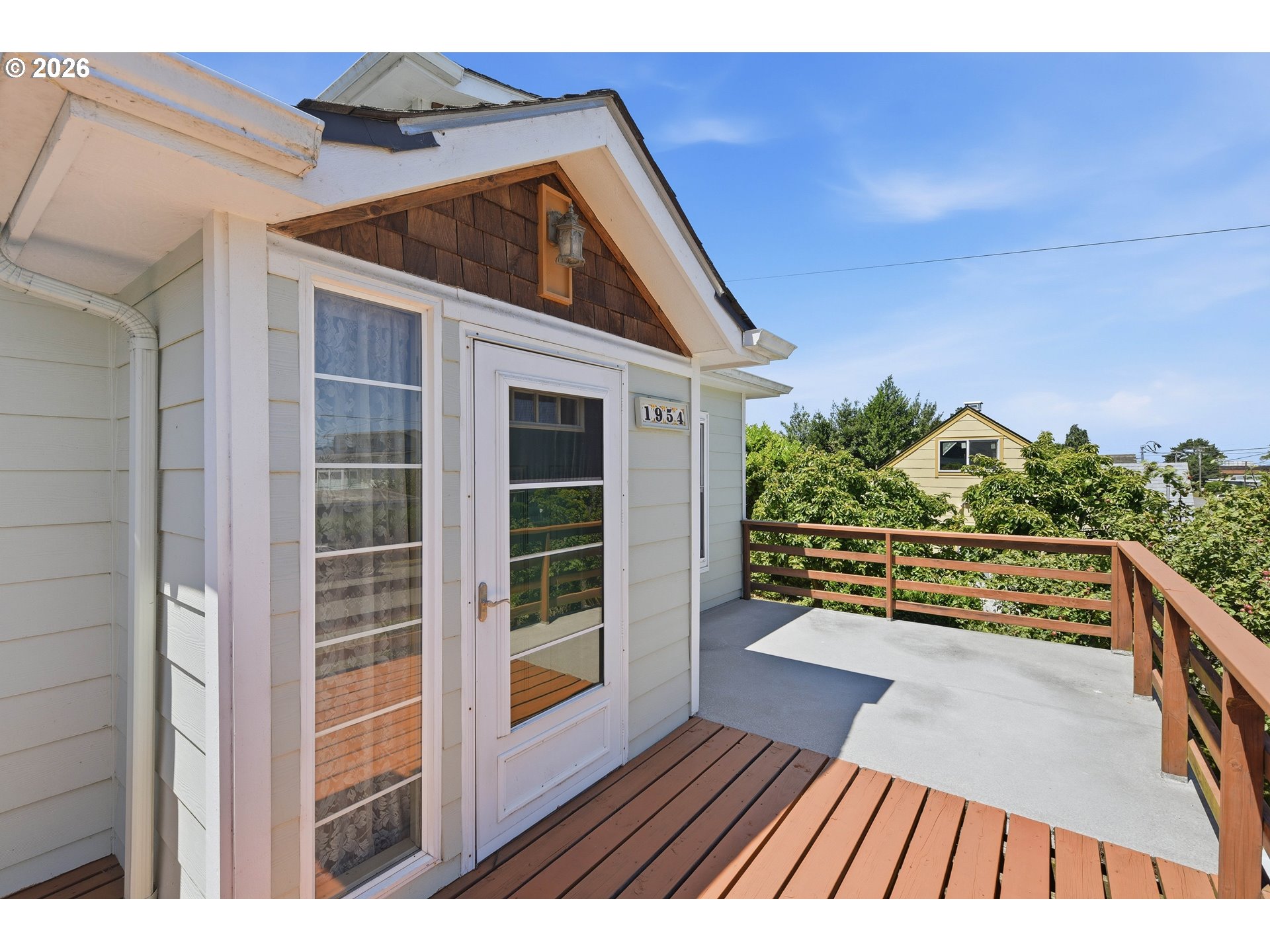 1954 Madrona St Property Photo 38