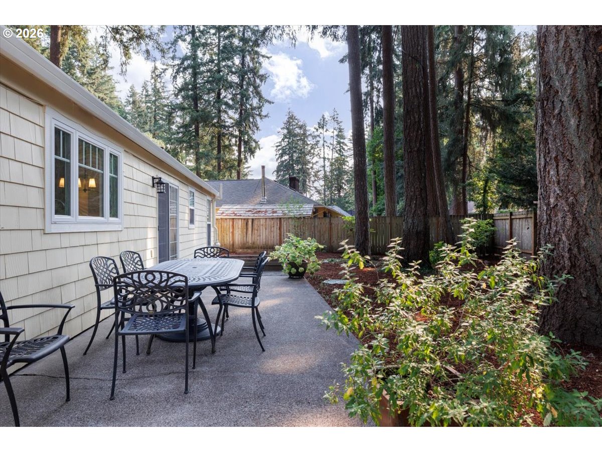 5272 Tree St Property Photo 18